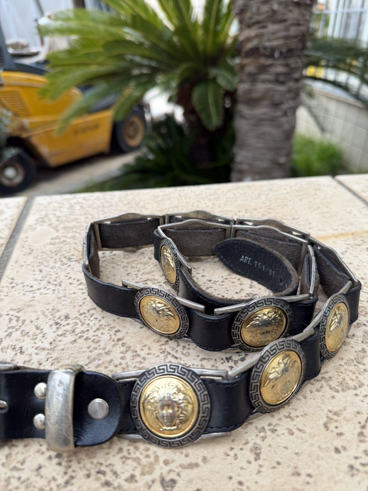 Versace Versace Leather Belt Vintage Medusa Gold 1990s Size ONE SIZE - 4 Thumbnail