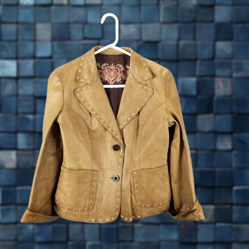 Vintage EXO Women Leather Moto Jacket Small Tan Thick Stitch 2-Button Cuff Made in Italy Shirt Womens XS Beige Leather Motorcycle All Seasons Size S / US 4 / IT 40 - 1 Thumbnail