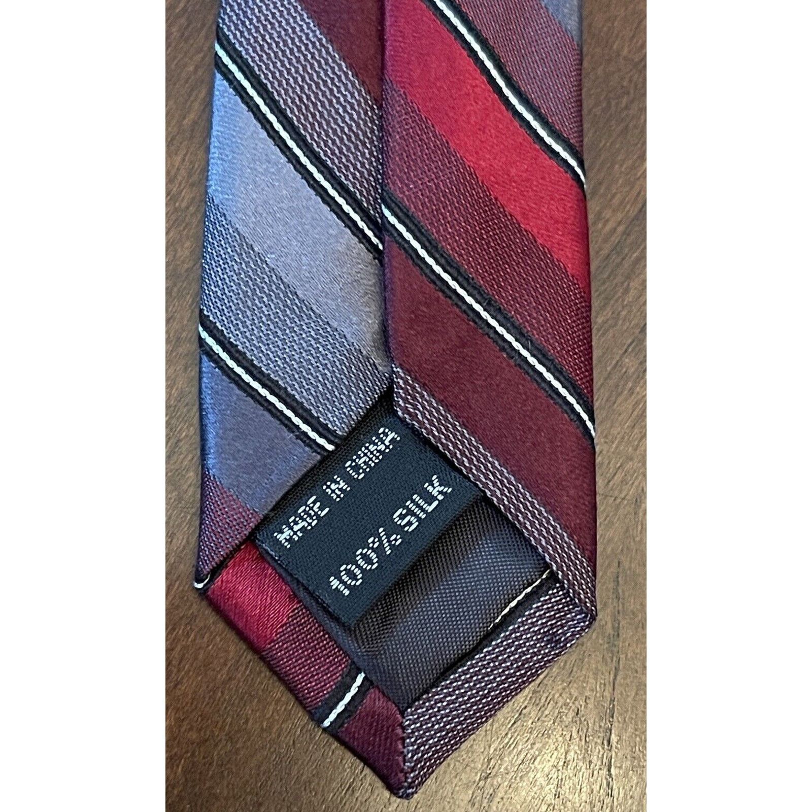 Van Heusen Van Heusen Red Gray Burgundy 100% Silk Made In China Size ONE SIZE - 7 Thumbnail