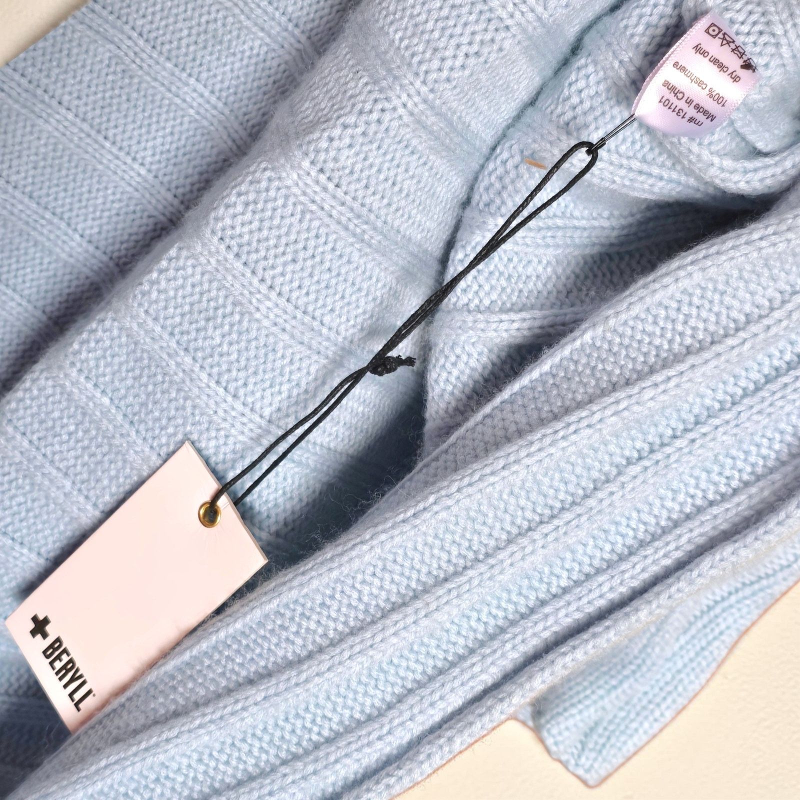 The Unbranded Brand Beryll Ava Cashmere Cocoon Cardigan Ice Blue One Size NWT Size ONE SIZE - 5 Thumbnail