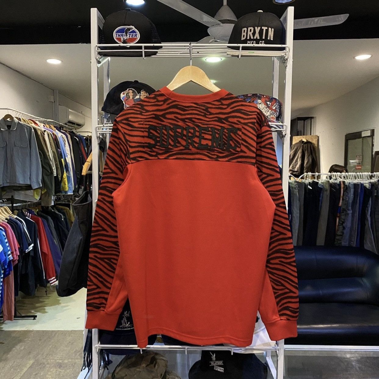 Supreme Supreme Zebra L/S Top Red Fall/Winter 2019 New Size US M / EU 48-50 / 2 - 1 Thumbnail