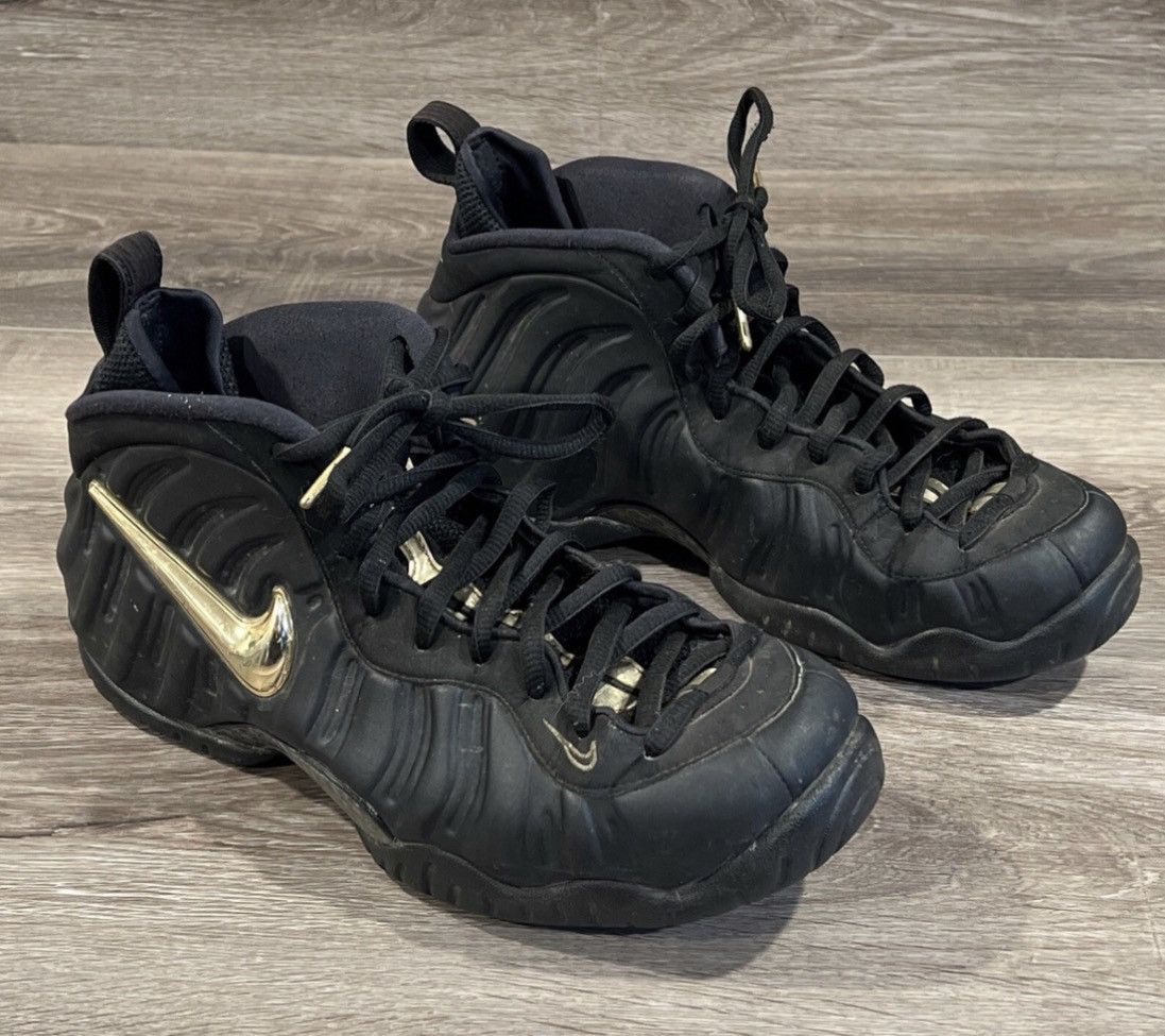 Vintage Nike Foamposite Size US 10 / EU 43 - 1 Thumbnail