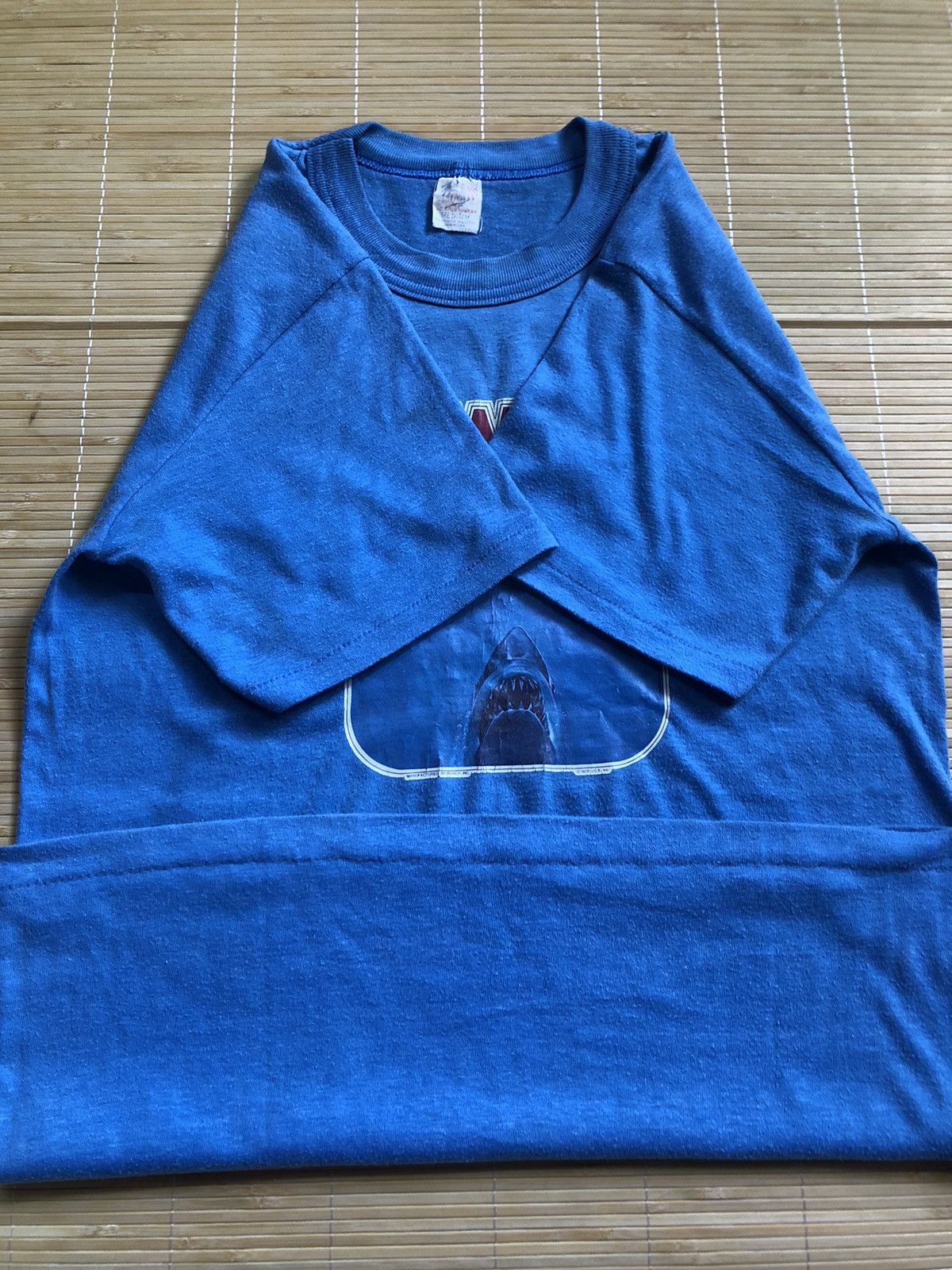Vintage Vintage 1978 Jaws Movie promo t shirts Size US S / EU 44-46 / 1 - 3 Thumbnail