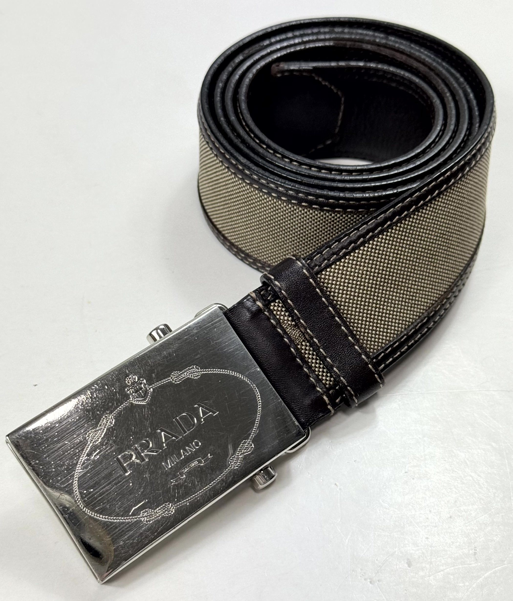 Prada × Streetwear × Vintage Y2K PRADA BIG LOGO PATENT LEATHER