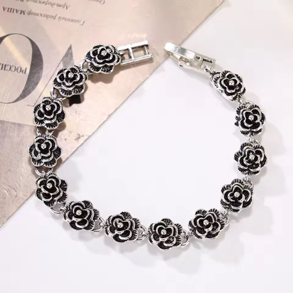Japanese Brand Gothic Silver Tone Rose Link Bracelet Floral Chain 19 cm Size ONE SIZE - 4 Thumbnail