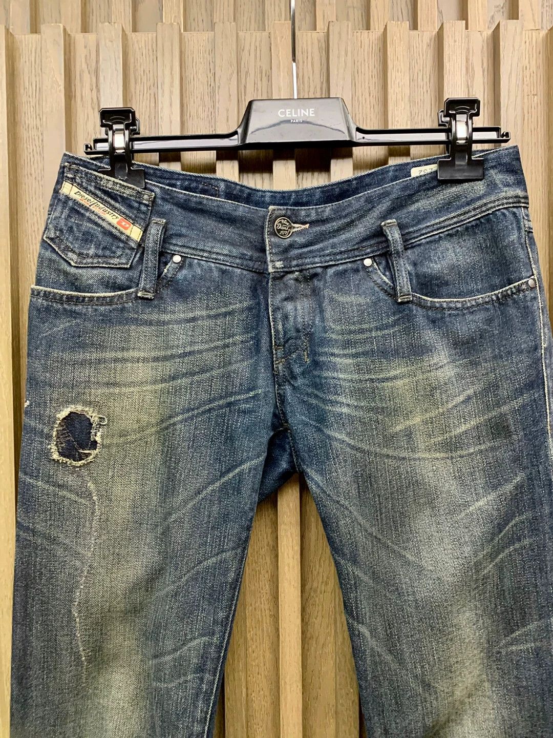 Dior Diesel Dirty Thirty Women's Low-rise 28 Jeans Size 28" / US 6 / IT 42 - 2 Thumbnail