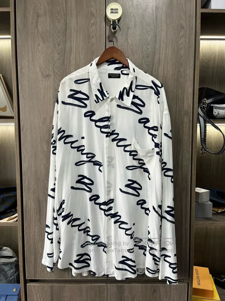 Balenciaga Balenciaga Black and white letter logo shirt Size US S / EU 44-46 / 1 - 1 Thumbnail