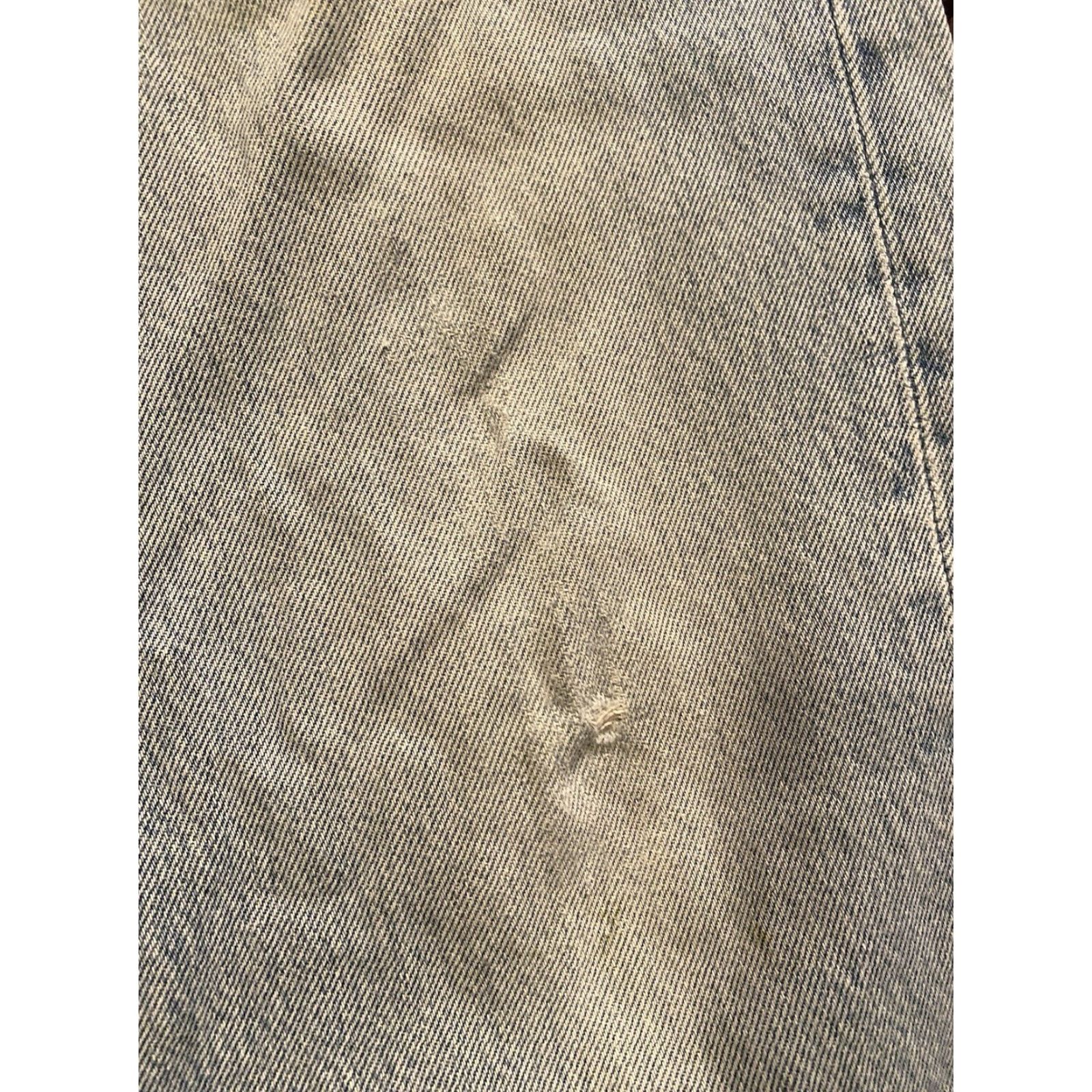 Levi's VINTAGE Levi’s 501 Jeans Men Light Wash Distressed Faded 33x31 Regular Straight Blue Denim Cotton Button Logo USA 90s Grunge Size US 33 - 7 Thumbnail