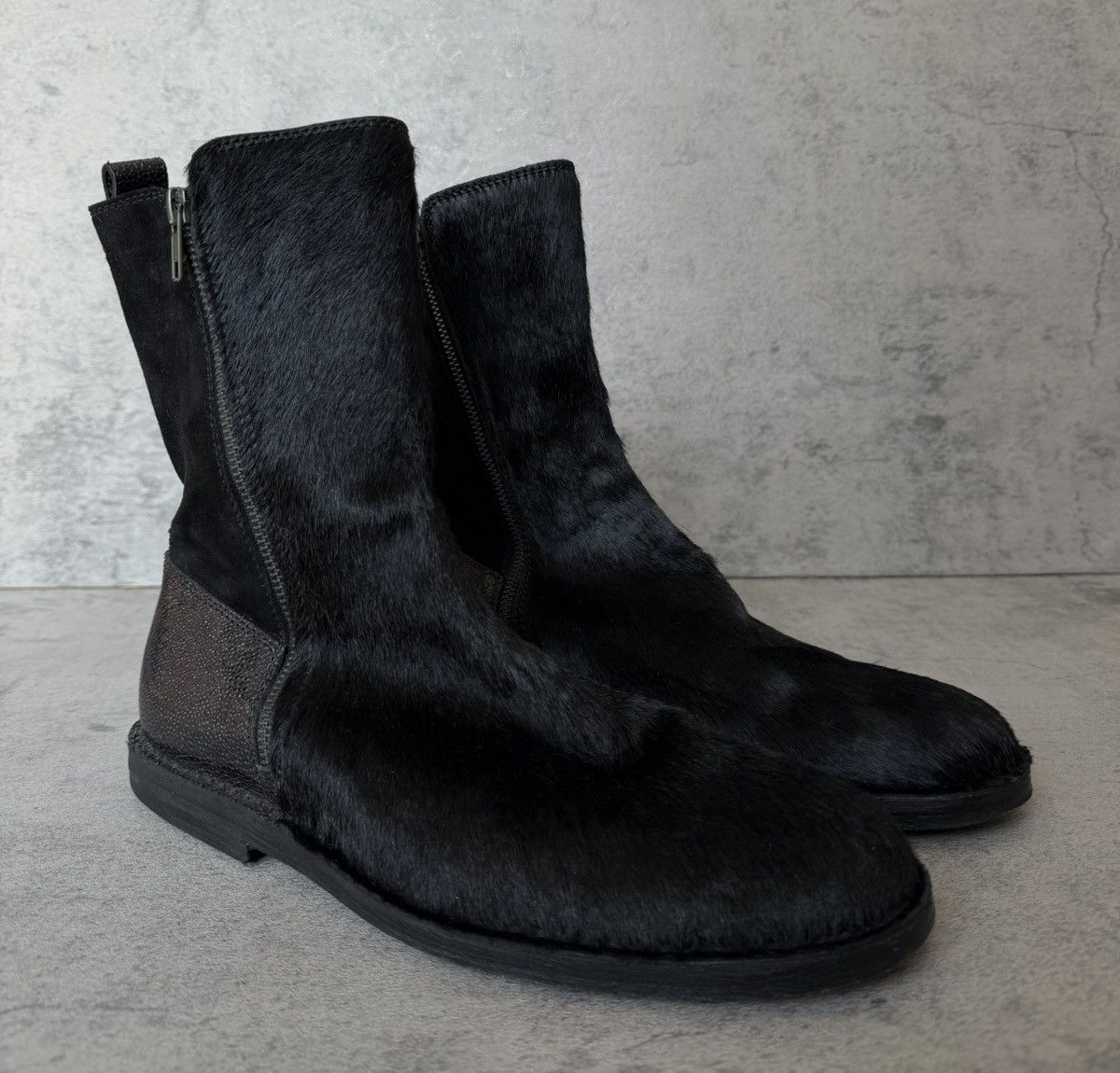 Ann Demeulemeester ANN DEMEULEMEESTER - FW09 PONY HAIR BOOTS Size US 8 / EU 41 - 1 Thumbnail