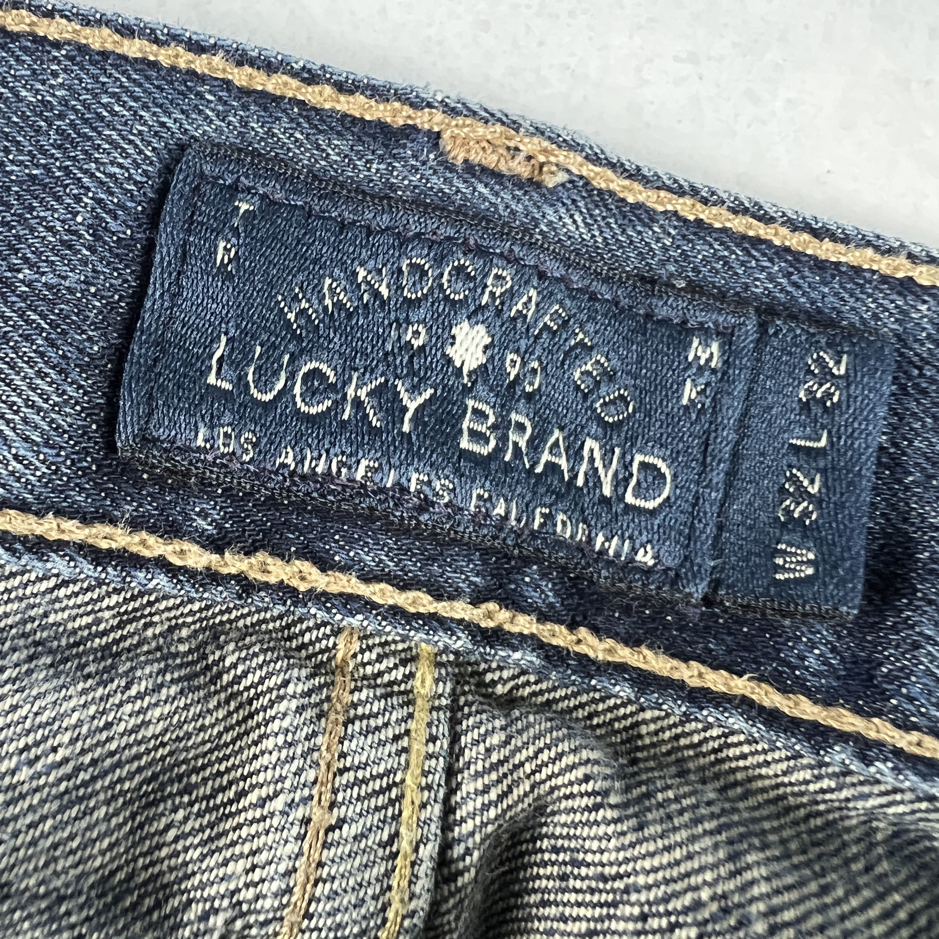 Lucky Brand Lucky Brand Jeans 221 Straight Blue Faded Distressed Denim Size US 33 - 9 Thumbnail
