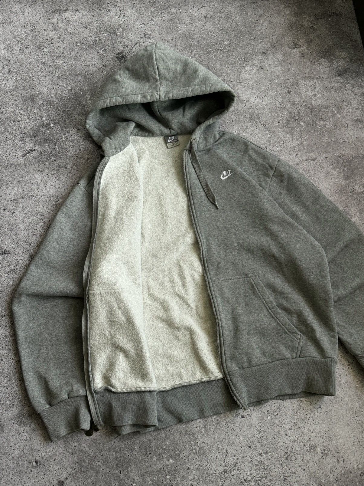 Nike × Vintage Vintage Nike Y2K grey zip oversized hoodie Size US XL / EU 56 / 4 - 7 Thumbnail