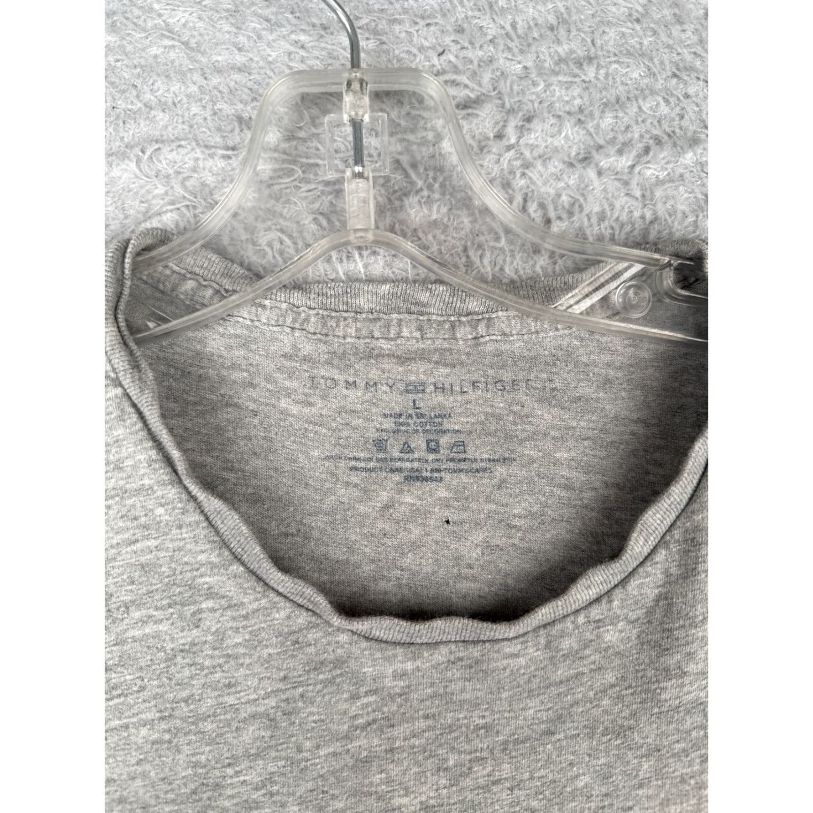 Tommy Hilfiger Tommy Hilfiger Shirt Adult Large Gray Short Sleeve Logo T-Shirt Mens Size US L / EU 52-54 / 3 - 6 Thumbnail
