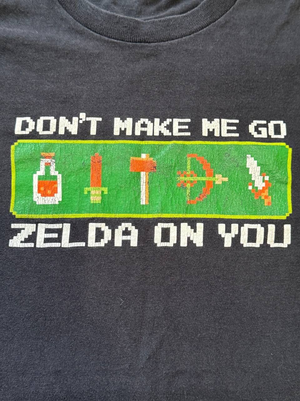 Delta 2000s Vintage Y2K t-shirt Zelda Graphic Print Size M Black Size US M / EU 48-50 / 2 - 2 Thumbnail