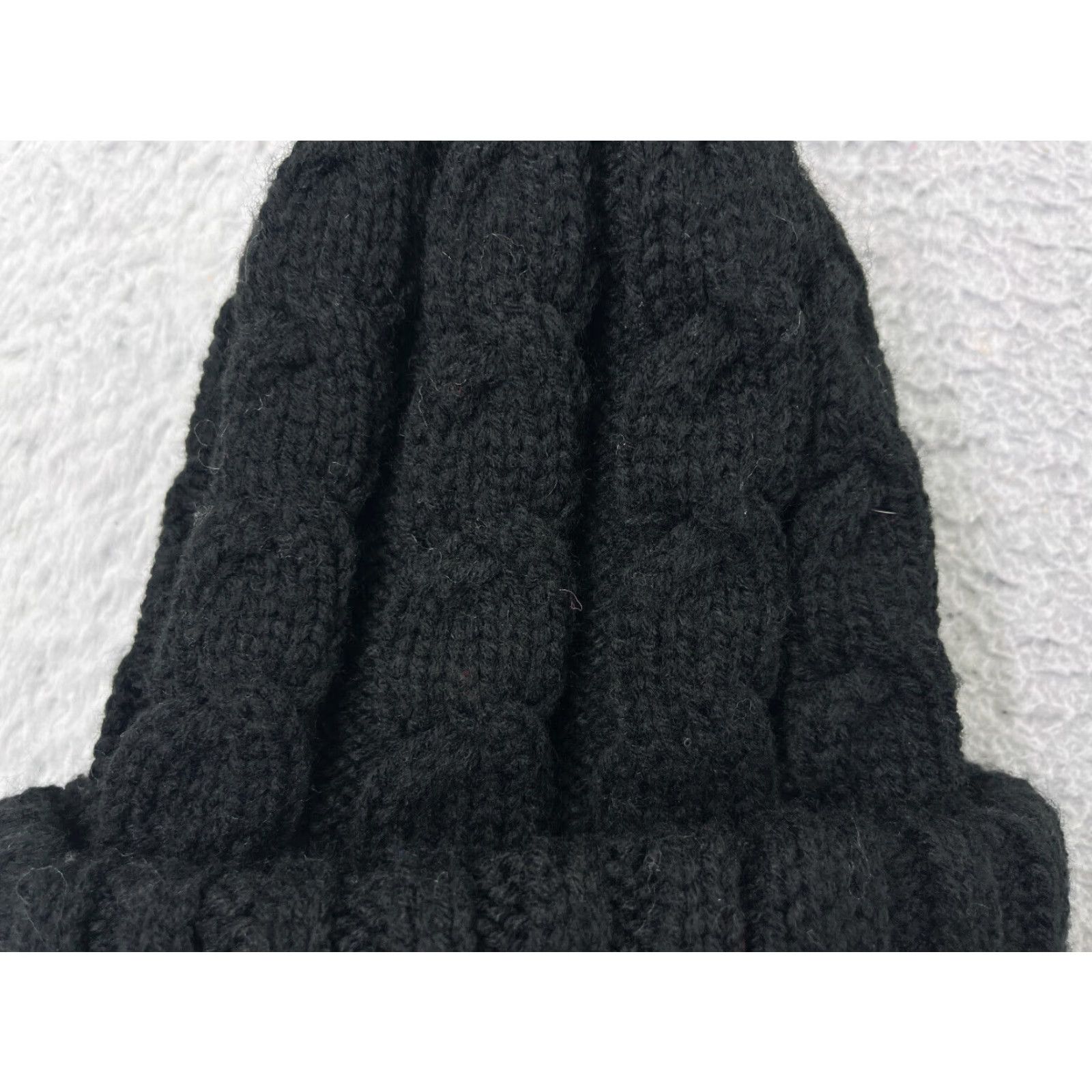 Vintage Berkshire Fashion Inc Beanie Toque Womens One Size Black Cable Knit Acrylic Ski Size ONE SIZE - 2 Thumbnail
