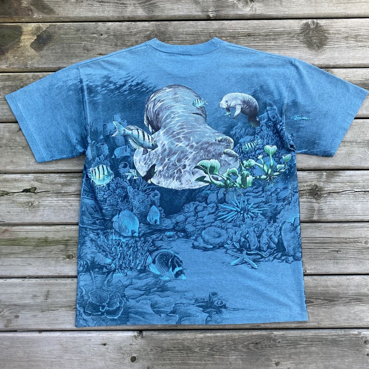 Vintage Vintage 90s Manatee x Ocean AOP tee Size US L / EU 52-54 / 3 - 2 Thumbnail