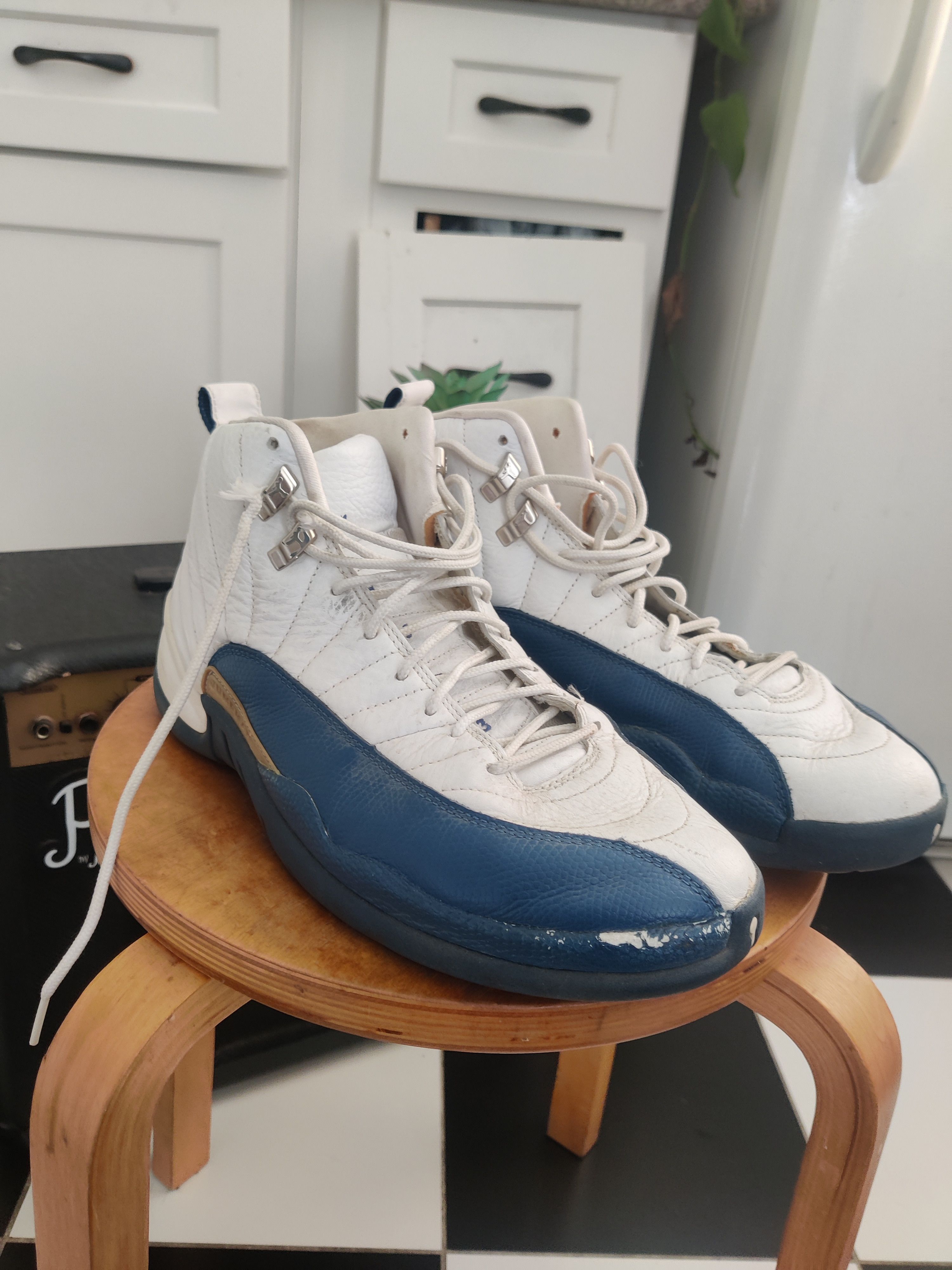 Jordan Brand Jordan 12 Retro French Blue Basketball Shoes (2003) Size US 10.5 / EU 43-44 - 2 Thumbnail