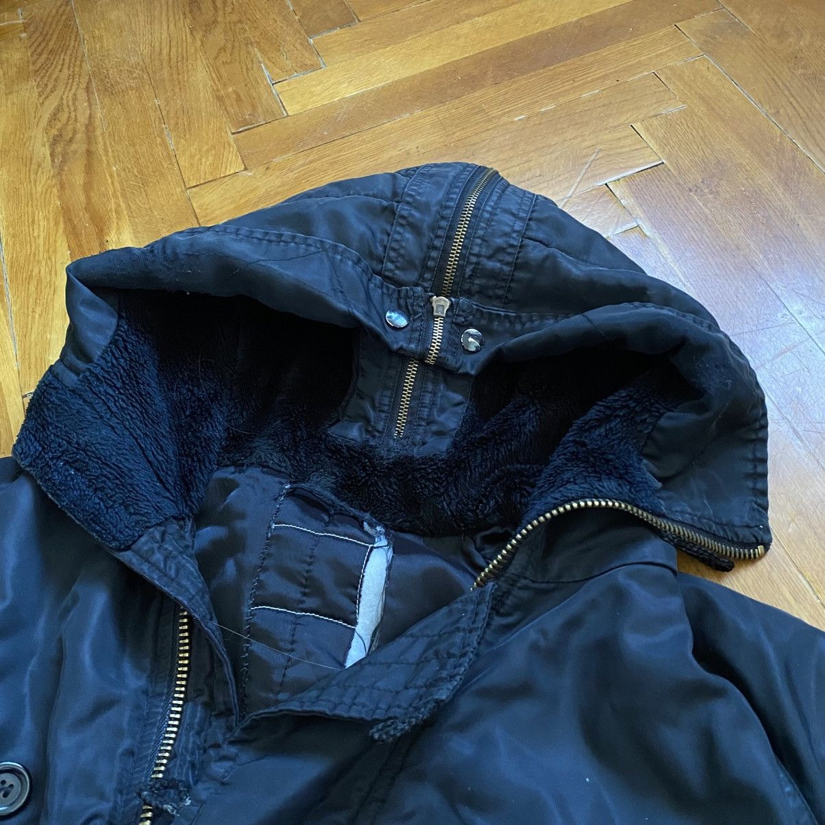Alpha Industries VINTAGE ALPHA INDUSTRIES DISTRESSED BAGGY BOMBER WITH HOOD Size US XL / EU 56 / 4 - 9 Thumbnail