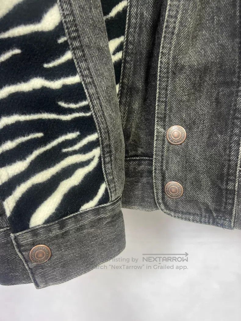 Celine CELINE Zebra print patchwork smoke grey denim cotton coat Size US M / EU 48-50 / 2 - 4 Thumbnail