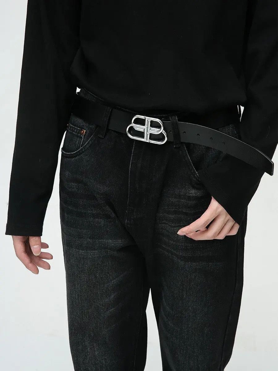 Japanese Brand Retro loose washed micro flared jeans Size US 32 / EU 48 - 2 Thumbnail