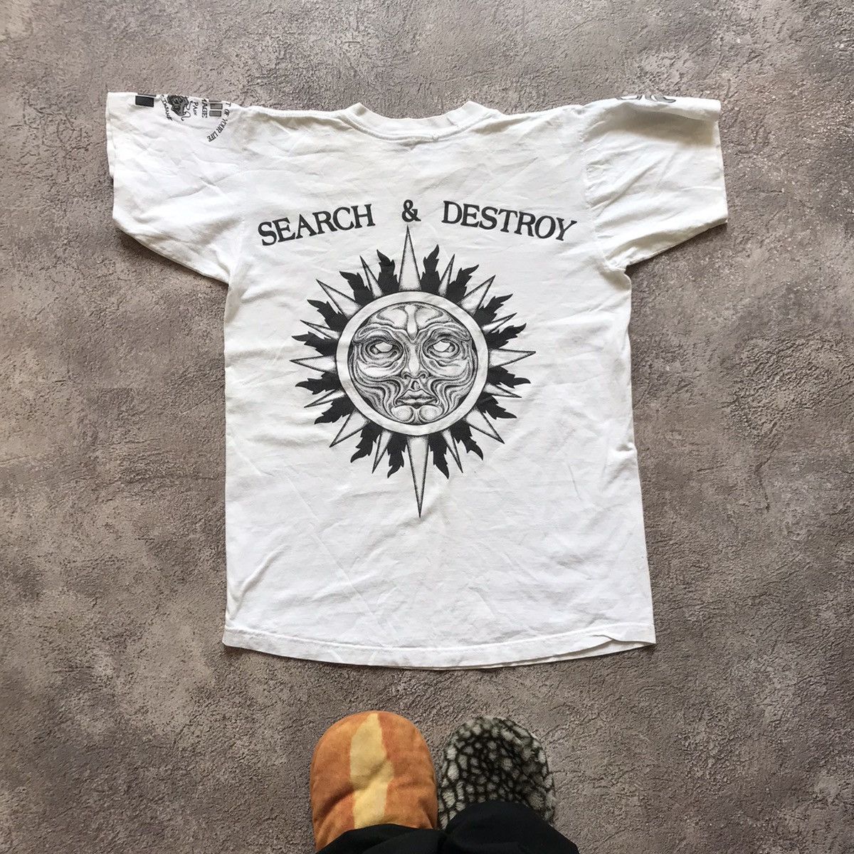 Vintage Vintage 90s Search Destroy Sun Faded Graphic Tee Punk Boxy L Size US L / EU 52-54 / 3 - 1 Thumbnail