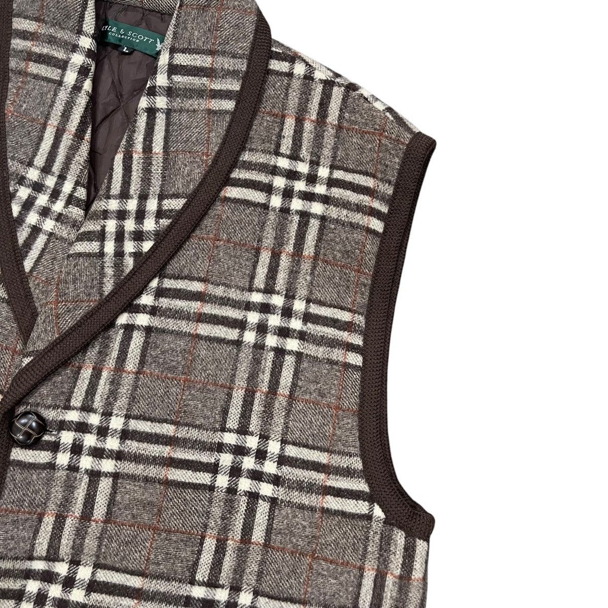 Lyle & Scott × Vintage Vintage Lyle & Scott Checked Wool Button Vest Size US L / EU 52-54 / 3 - 3 Thumbnail