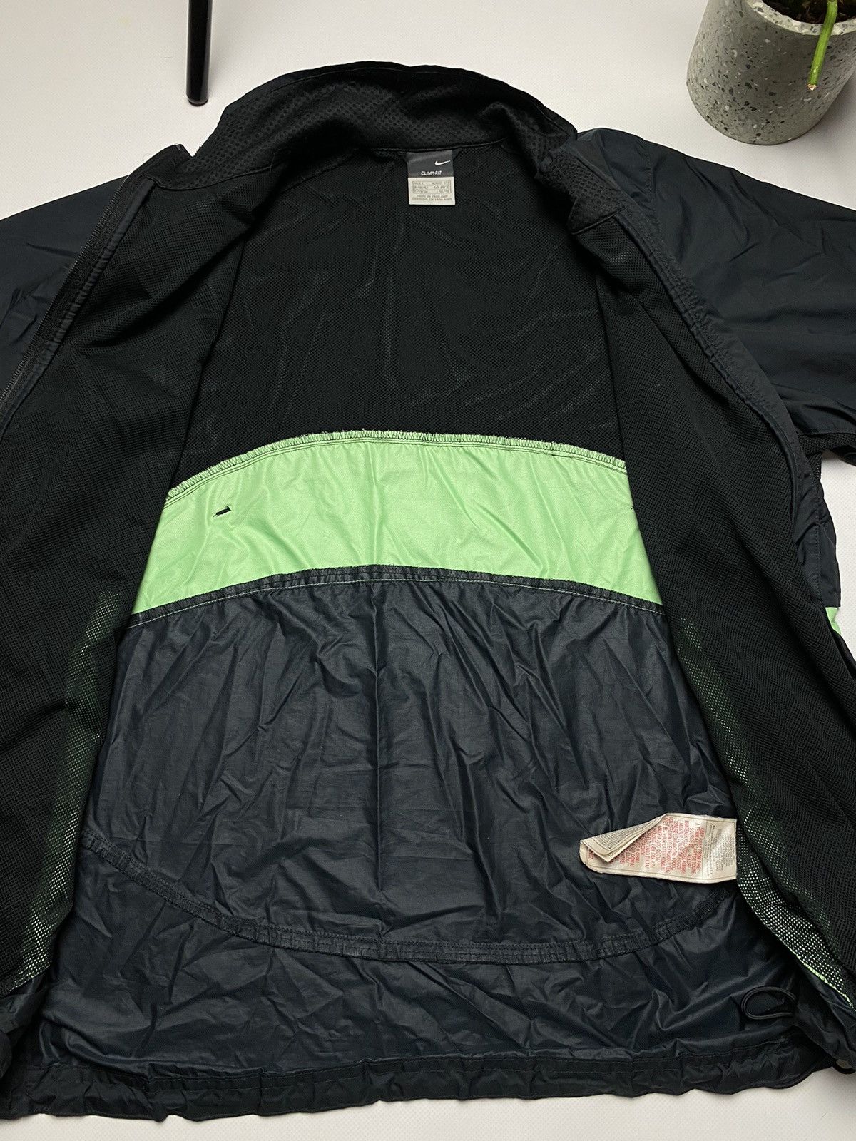 Nike × Vintage Nike vintage rare light jacket y2k women’s Size L / US 10 / IT 46 - 16 Thumbnail