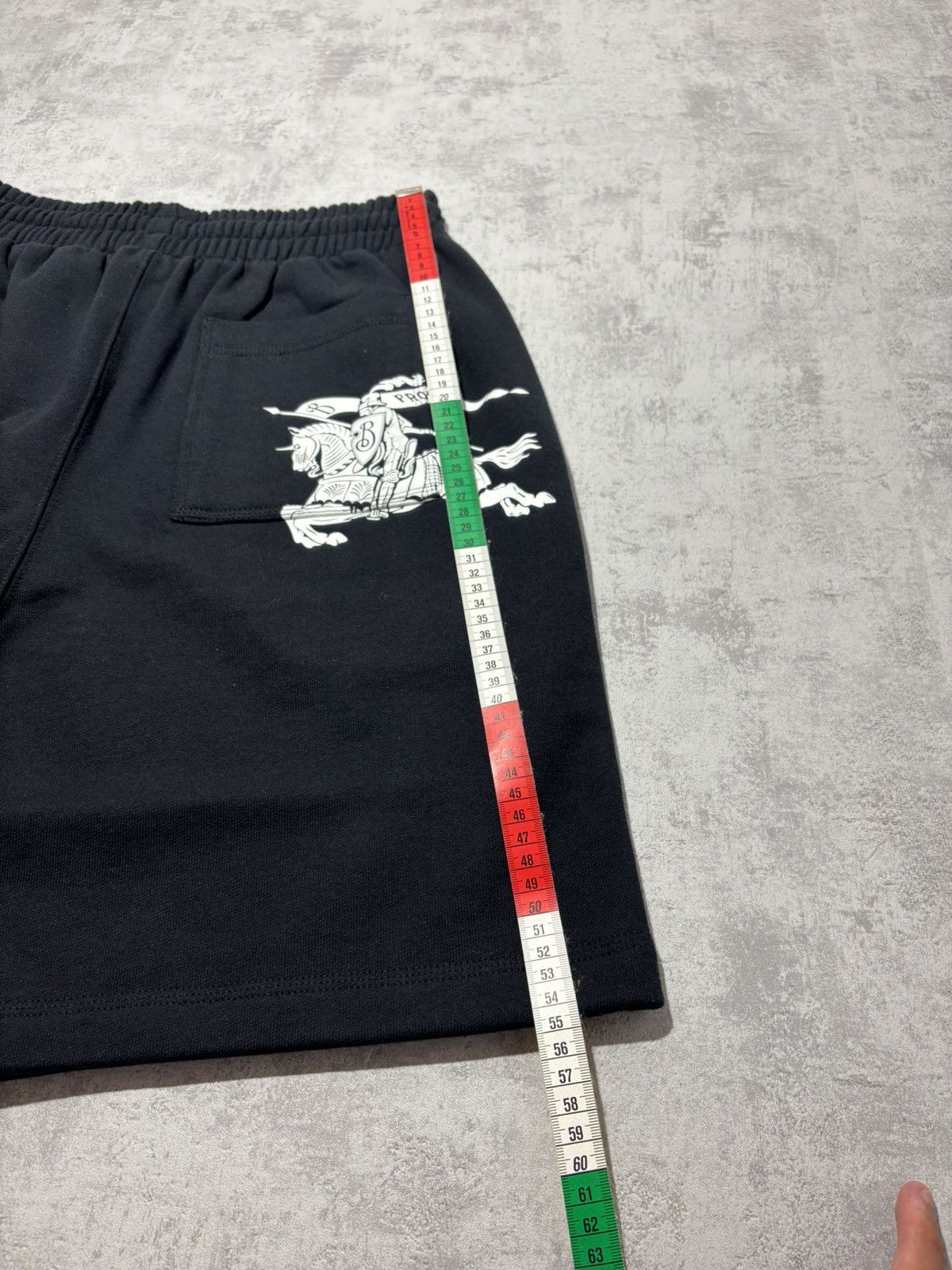 Burberry Short en coton Burberry EKD coupe droite noir - Taille L Size US 34 / EU 50 - 6 Thumbnail