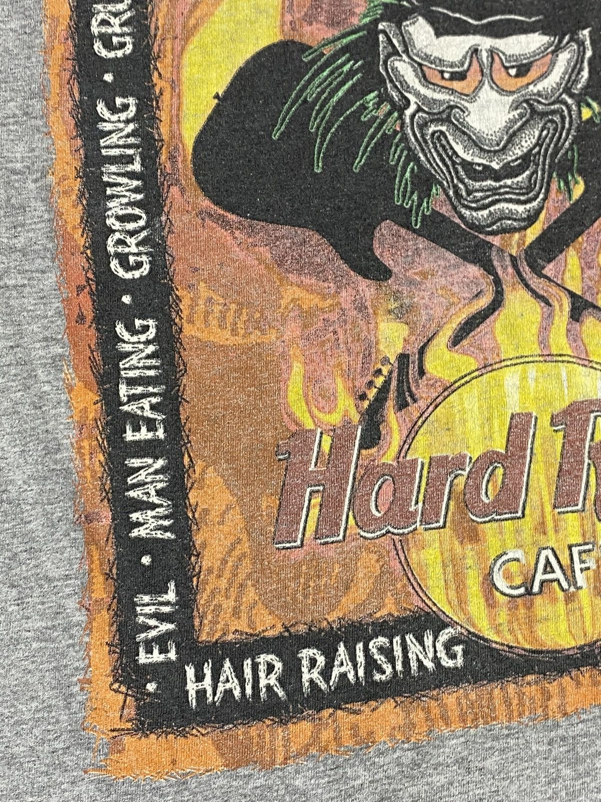 Hard Rock Cafe Vintage Hard Rock Cafe Graphic Halloween 2000 T-Shirt Sz M/L Size US M / EU 48-50 / 2 - 5 Thumbnail