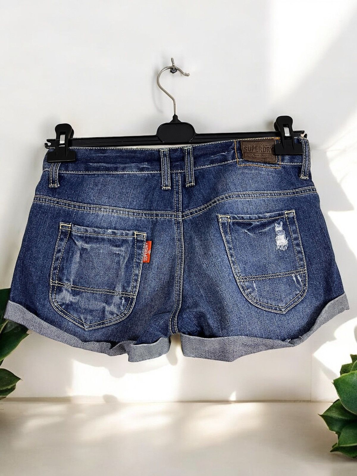 Superdry Superdry Vintage Bale Mini Shorts size M Size 28" / US 6 / IT 42 - 2 Thumbnail