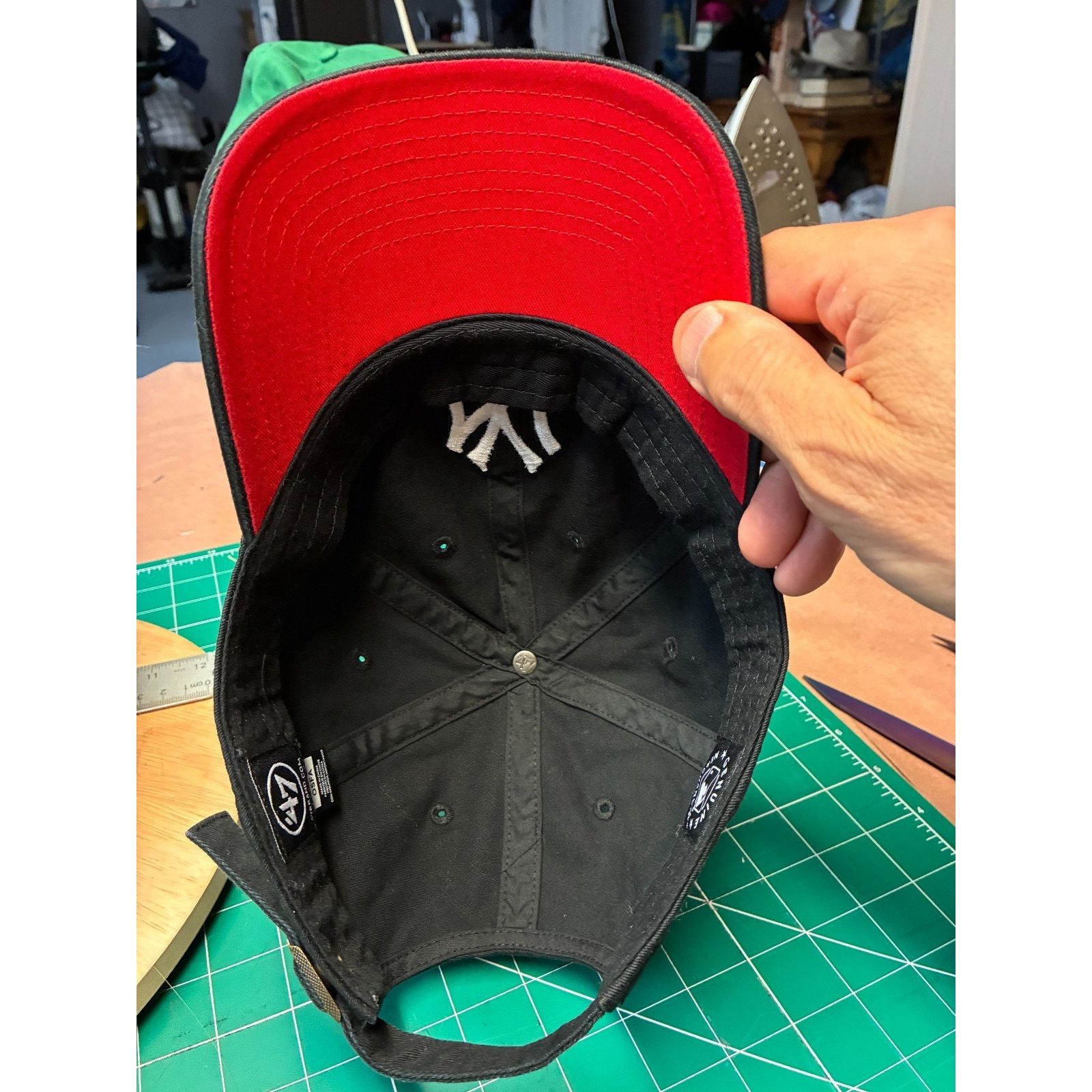 47 Brand ’47 Brand New York Yankees Hat Clean Up Adjustable Black Red Size ONE SIZE - 3 Thumbnail