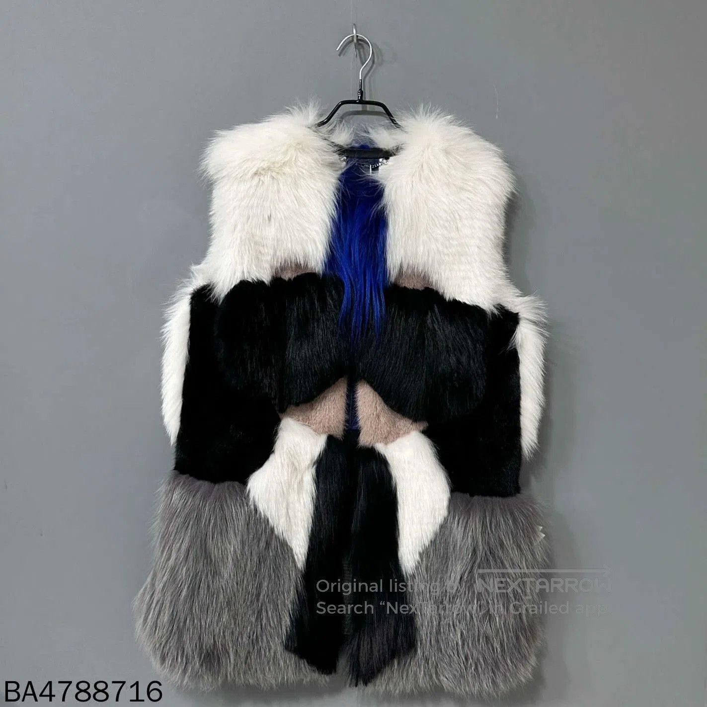Fendi fendi multicolor fur outerwear vest. Size US L / EU 52-54 / 3 - 3 Thumbnail