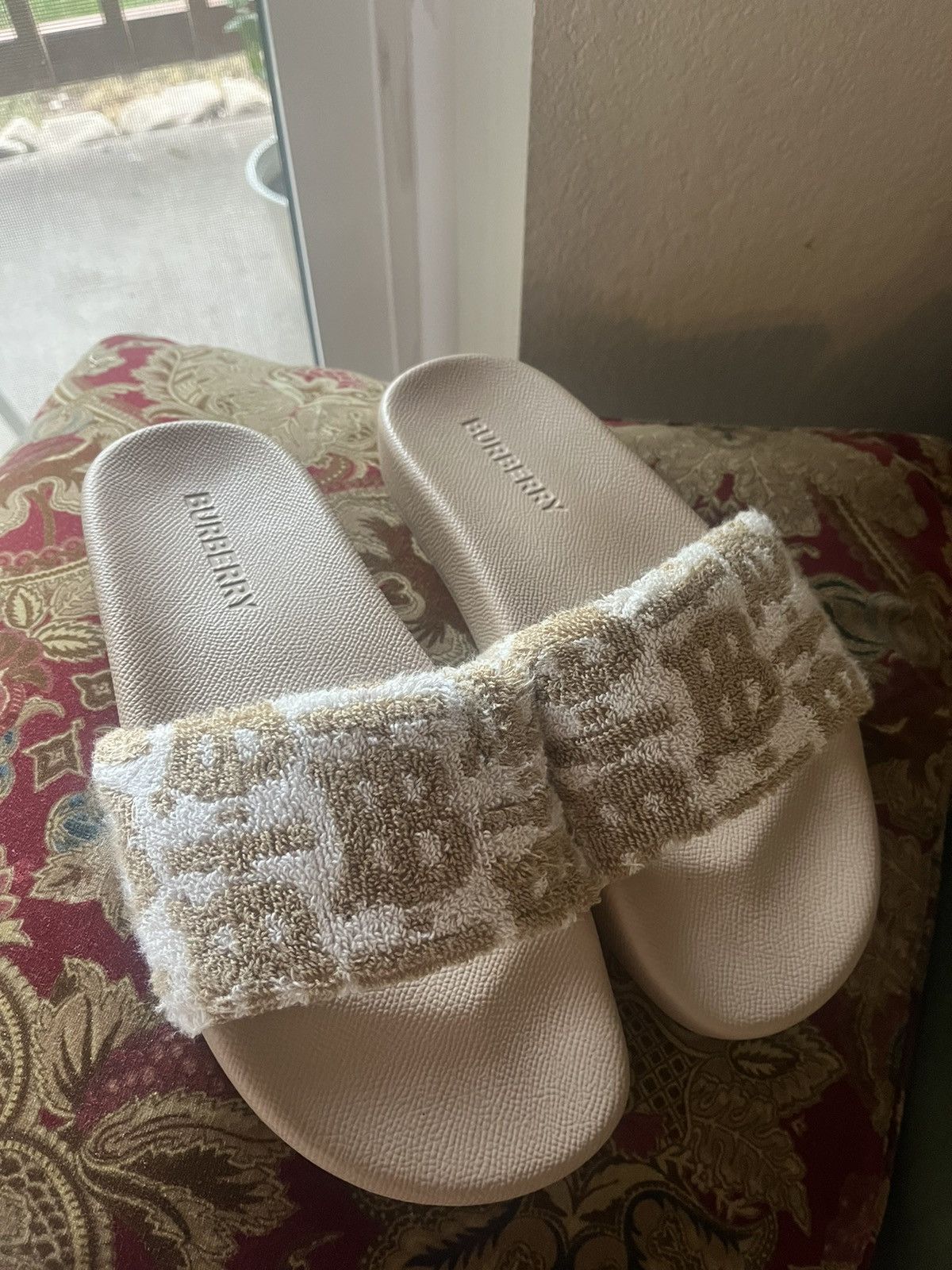 Burberry × Designer Burberry Furley Womens TB Beige/White Slides Sandals Size US 7.5 / IT 37.5 - 4 Thumbnail