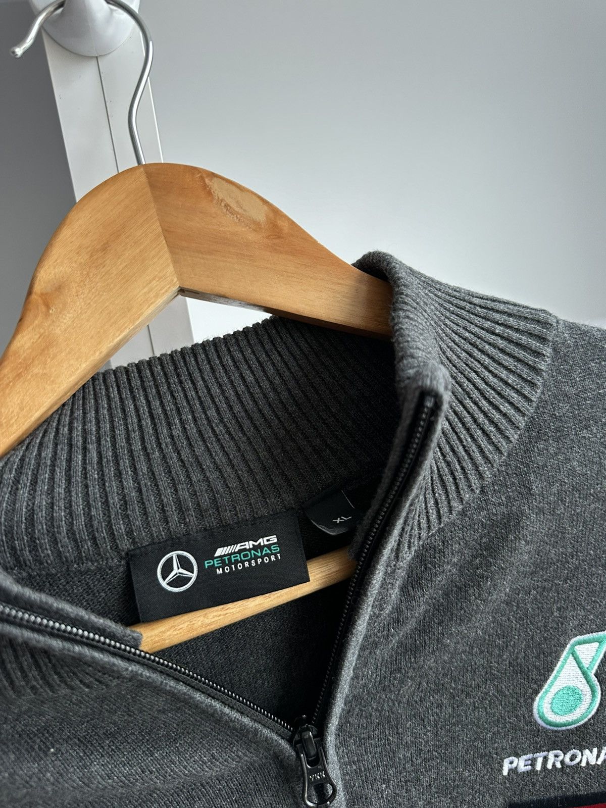 Tommy Hilfiger Tommy Hilfiger AMG Petronas Men’s 1/4 Zip Sweater Sz XL Size US XL / EU 56 / 4 - 6 Thumbnail