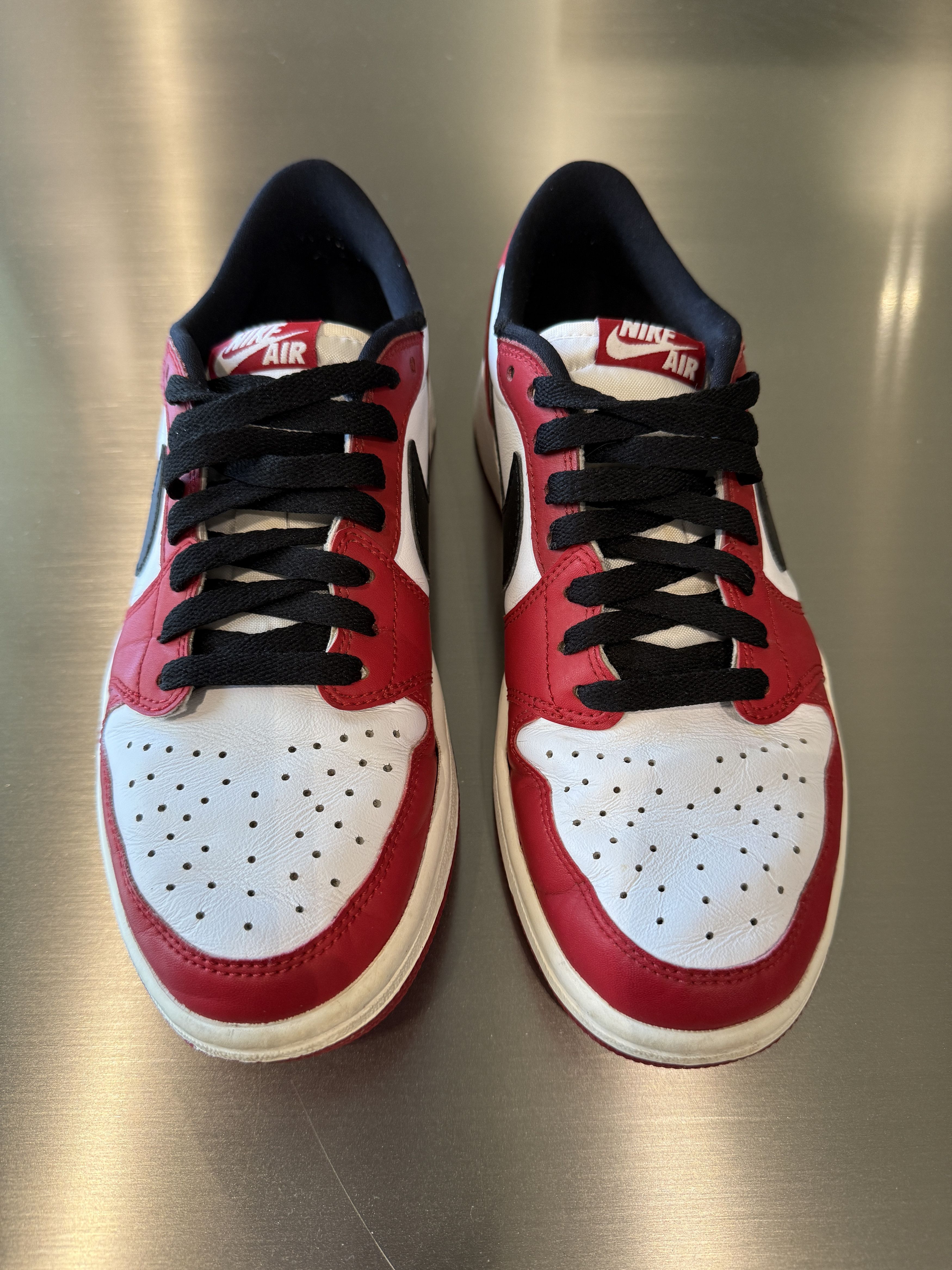 Jordan Brand × Nike 2016 Air Jordan 1 Retro Low OG Chicago Size US 8 / EU 41 - 3 Thumbnail