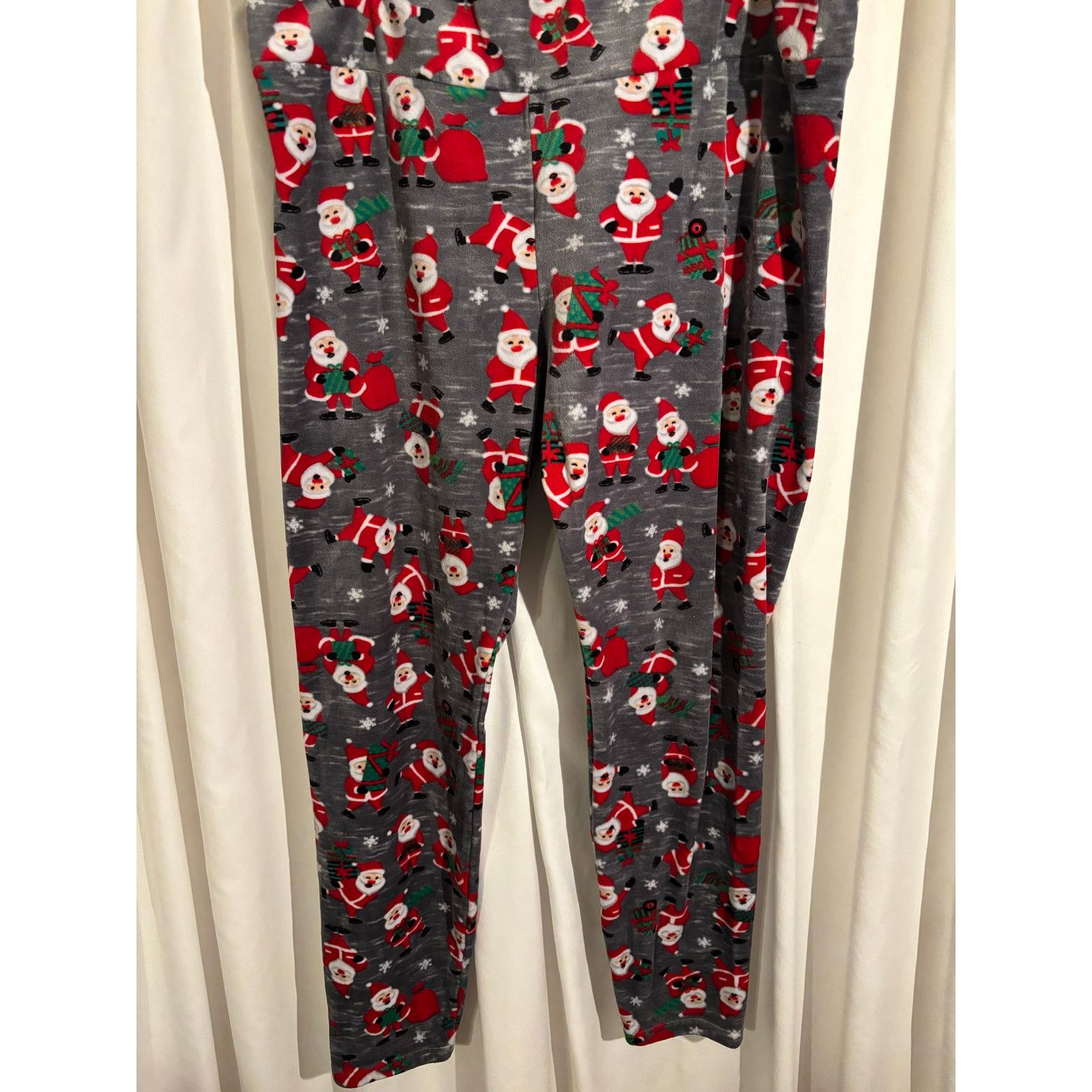 The Unbranded Brand No Boundaries Santa Jammies Leggings Size XL Size 32" / US 10 / IT 46 - 3 Thumbnail