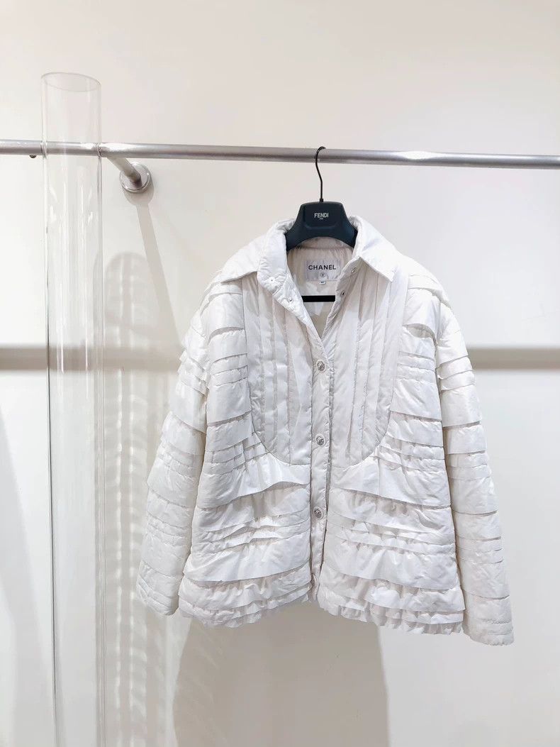 Chanel Chanel White Snow Princess Down Jacket - dmc Size US M / EU 48-50 / 2 - 1 Thumbnail
