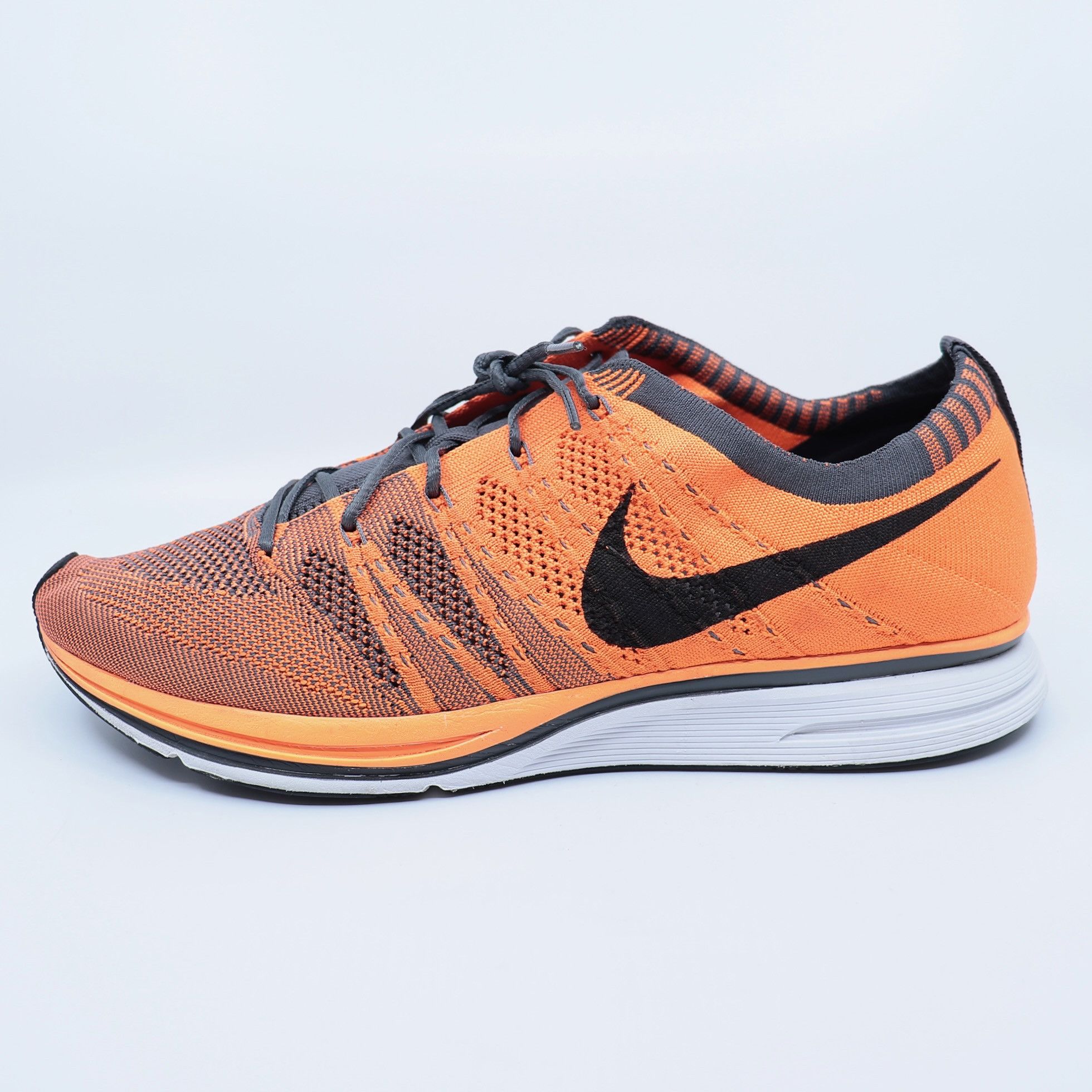 Nike Nike Flyknit Trainer+ Total Orange (532984-880) Size 11.5 Size US 11.5 / EU 44-45 - 6 Thumbnail