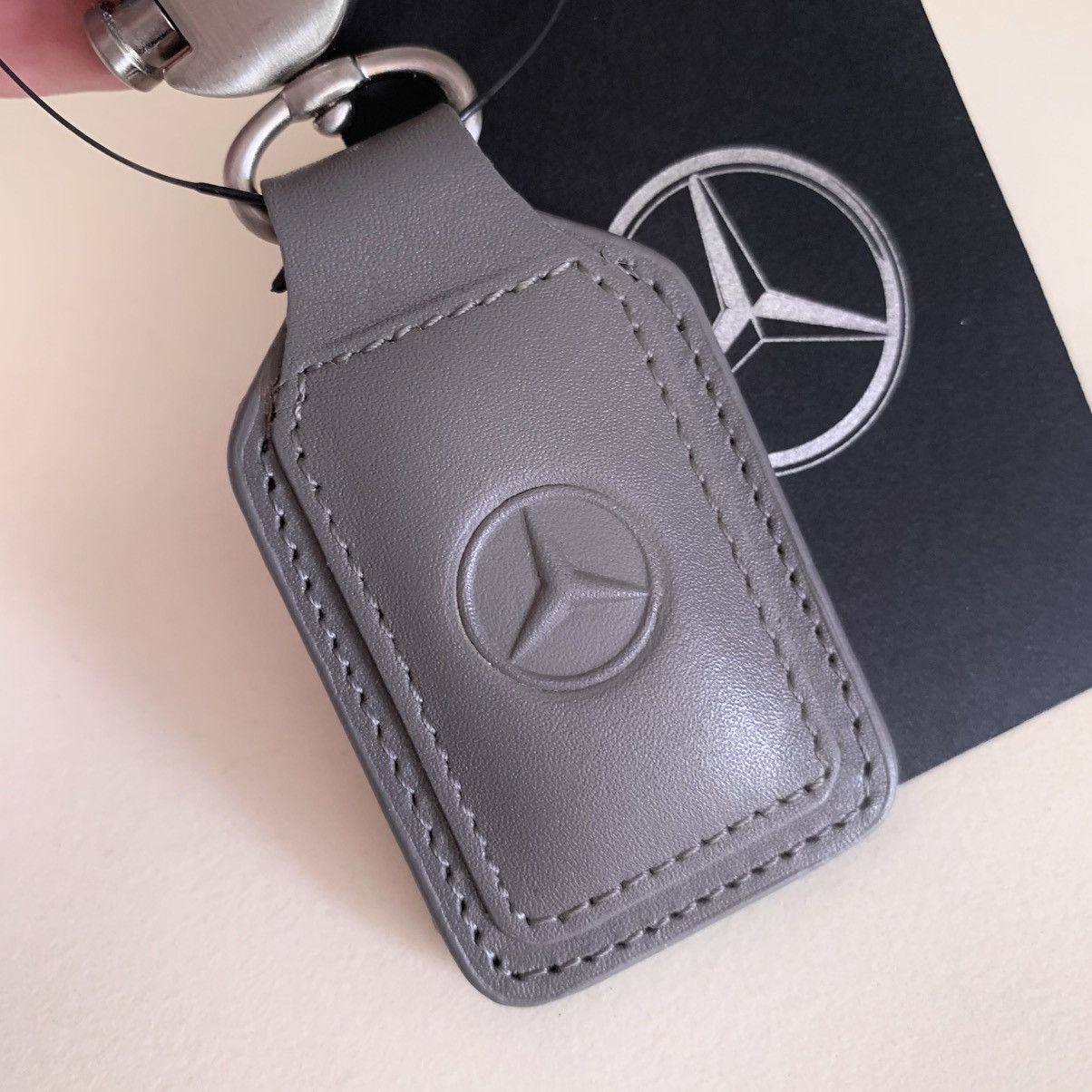 Mercedes-Benz Mercedes Benz Italian leather Size ONE SIZE - 14 Thumbnail