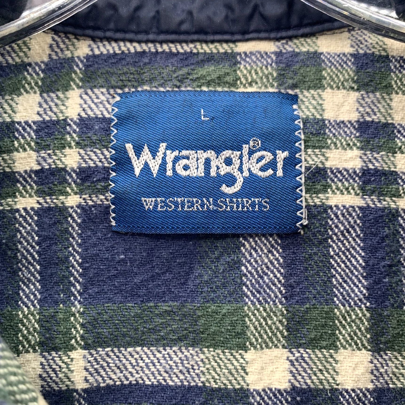 Wrangler VINTAGE Wrangler Western Shirt Men's Large Blue Plaid Pearl Snap Workwear Cowboy Shirt XL Blue Plaid Wrangler Western Shirts Mens (Vintage) Size US XL / EU 56 / 4 - 4 Thumbnail