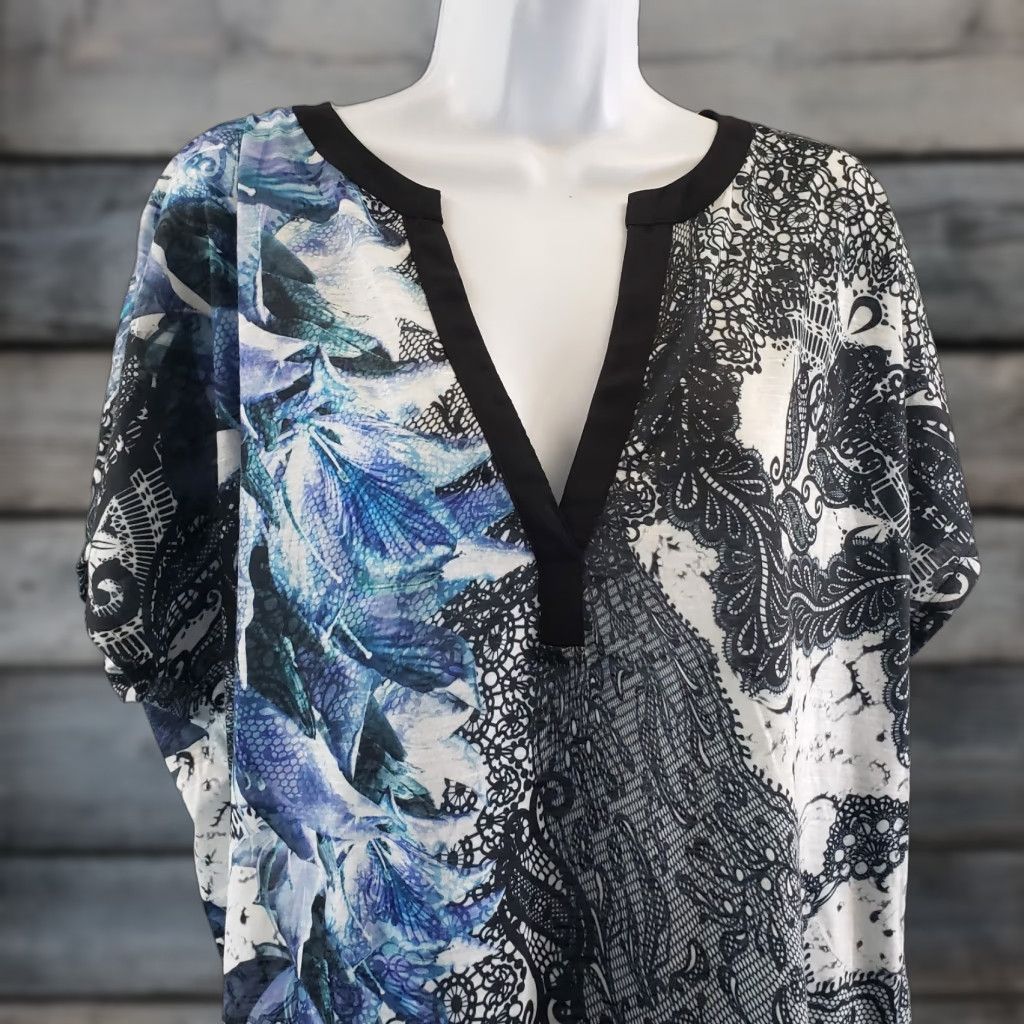 Vintage Chico's Womens Blouse Size L Black Floral Short Sleeve V-Neck Shirt Size L / US 10 / IT 46 - 1 Thumbnail