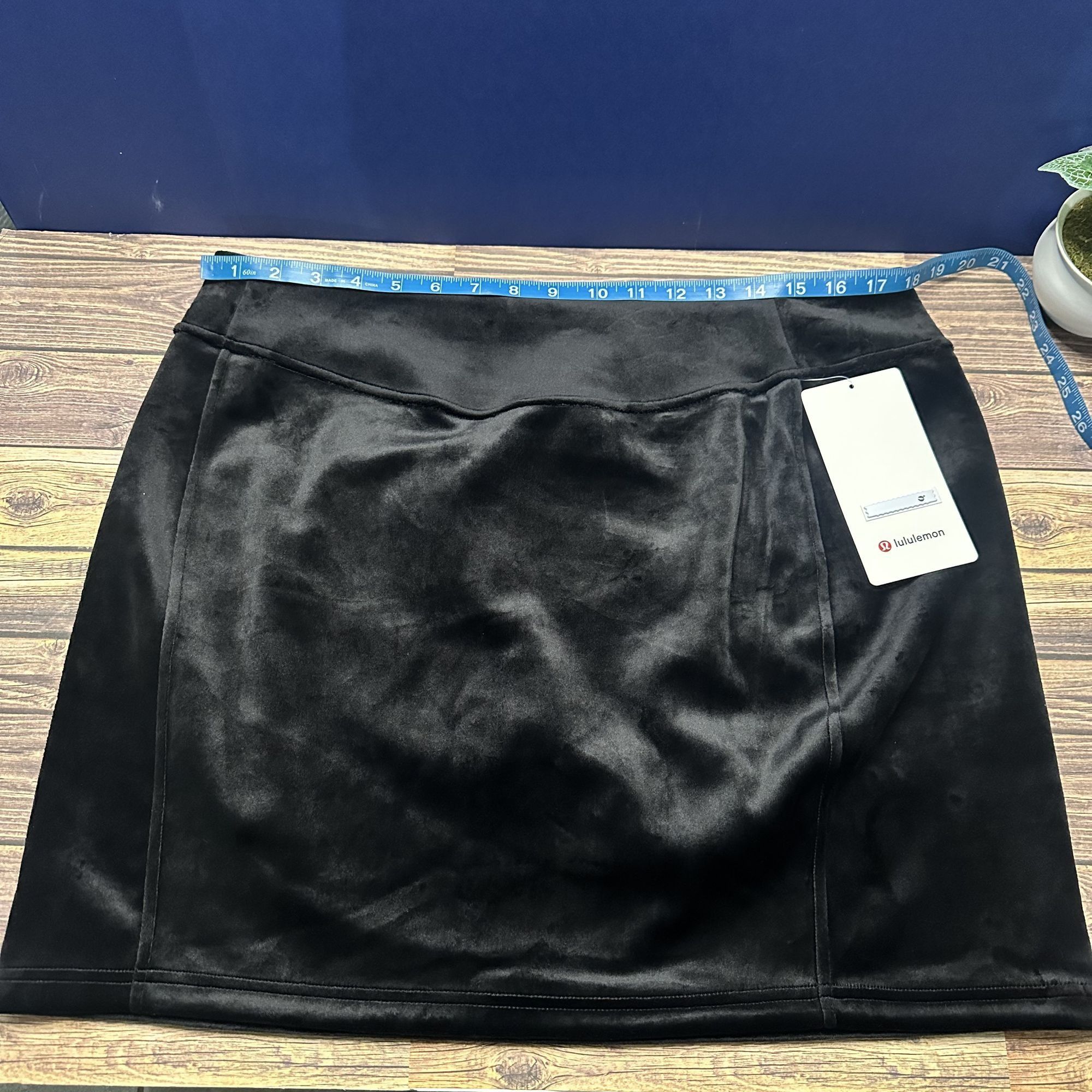 Lululemon Lululemon Scuba High Rise Mini Skirt Velvet NWT Size XL Size 34" / US 12 / IT 48 - 3 Thumbnail