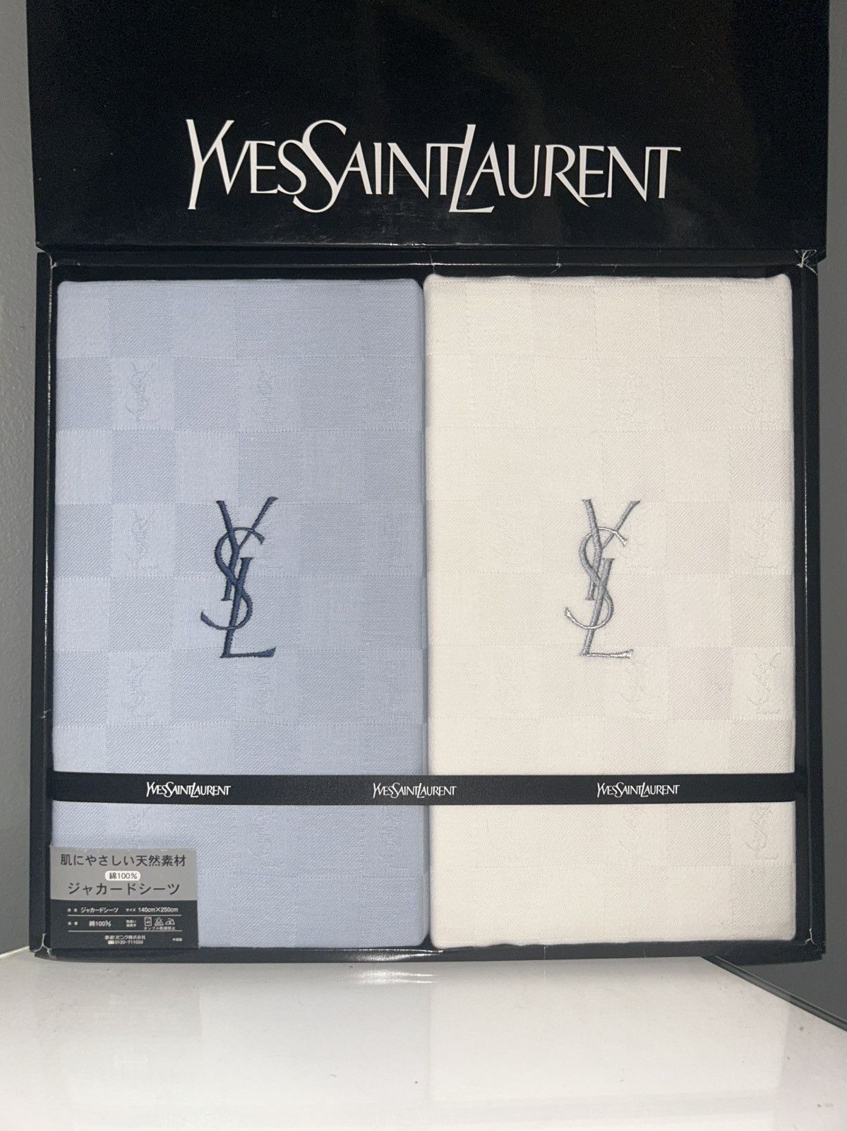 Yves Saint Laurent YSL Yves Saint Laurent Blue and White Twin Sheet Set Size ONE SIZE - 1 Thumbnail