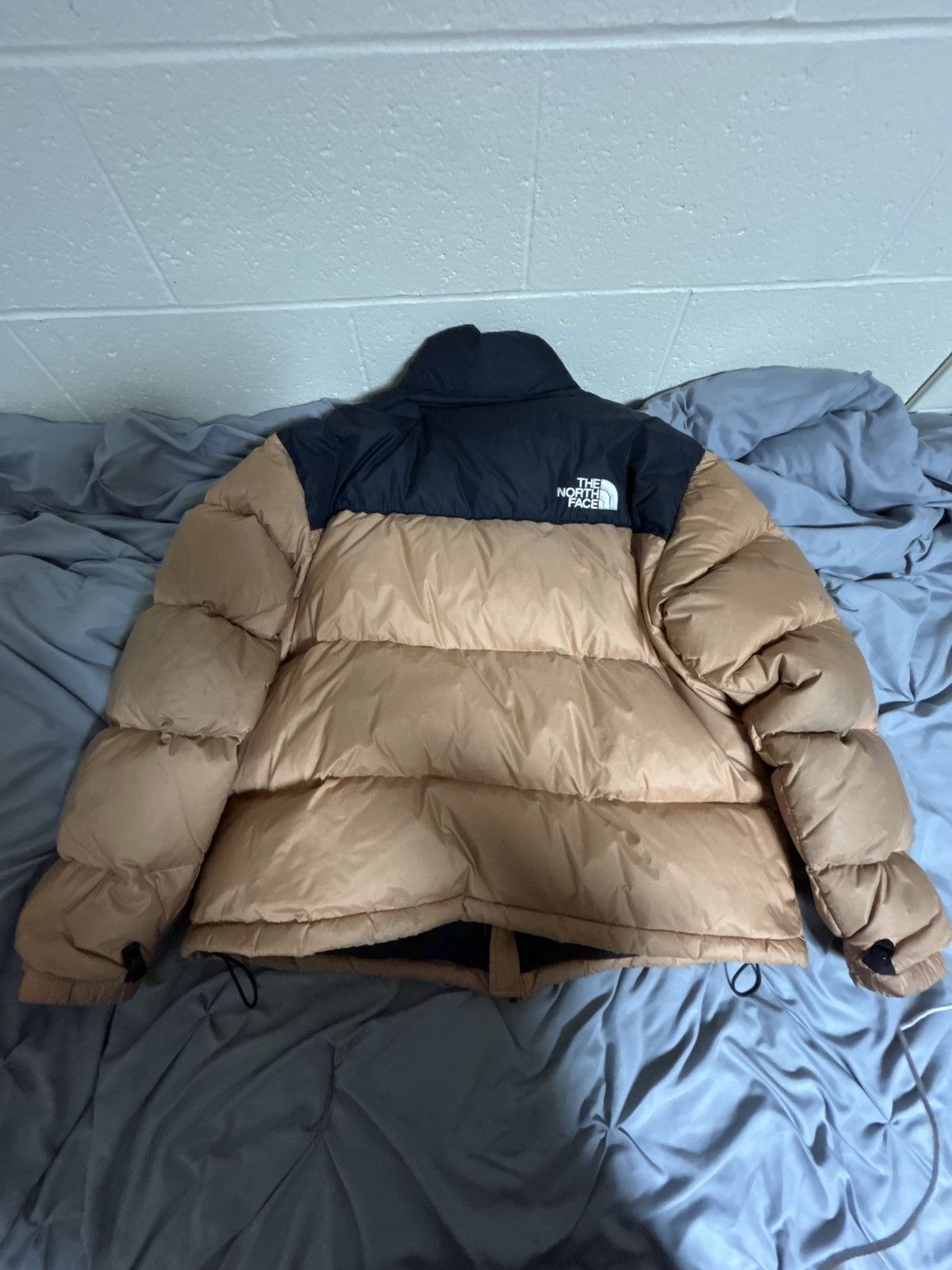 The North Face Black & Gold North Face Puffer Jacket Size US XL / EU 56 / 4 - 3 Thumbnail