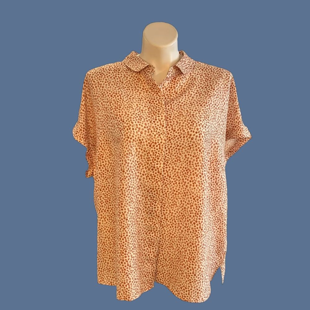 Vintage Lafayette 148 NY Silk Top Button Up NWT 3X Casual Party/Cocktail Travel Silk Top Coral Animal Print Short Sleeve Collared Button Hidden Beading Womens Size XXL / US 16-18 / IT 52-54 - 1 Thumbnail
