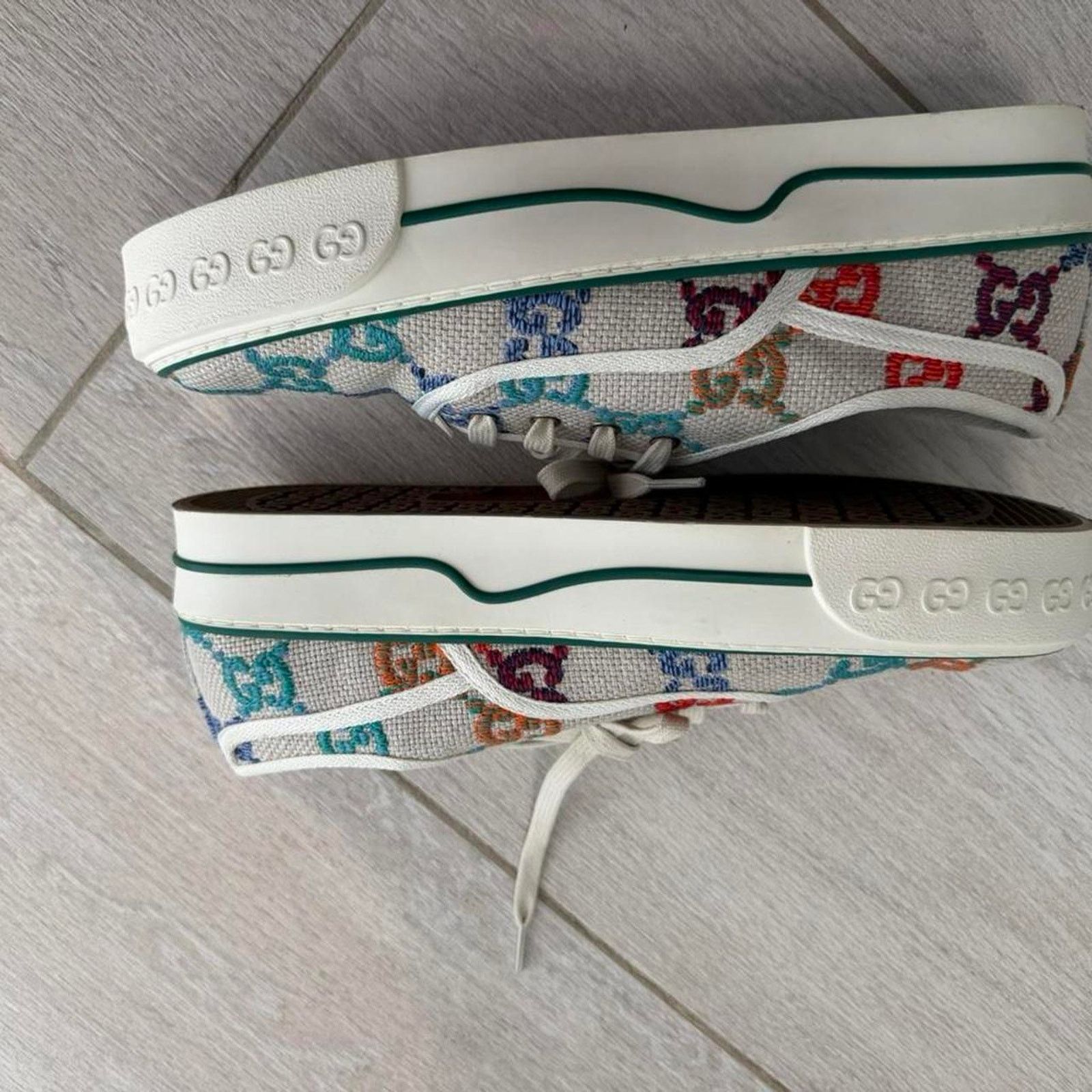 Gucci Rare gucci tennis 1977 multi color US Women 10.5/40.5 Size US 10.5 / IT 40.5 - 4 Thumbnail