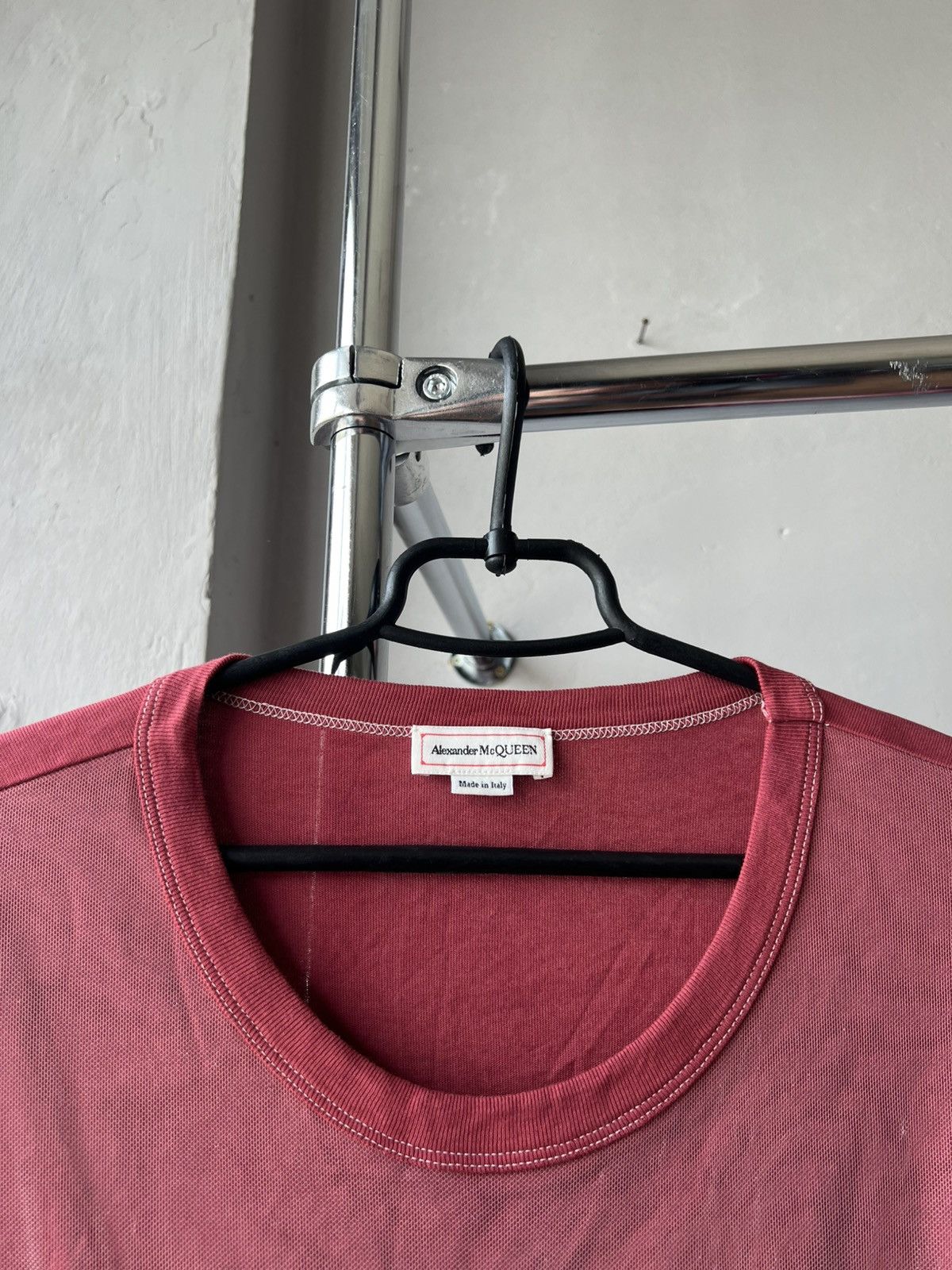 Alexander McQueen AW22 ALEXANDER MQUEEN DESIGNER MENS T SHIRT MADE IN ITALY Size US XL / EU 56 / 4 - 5 Thumbnail