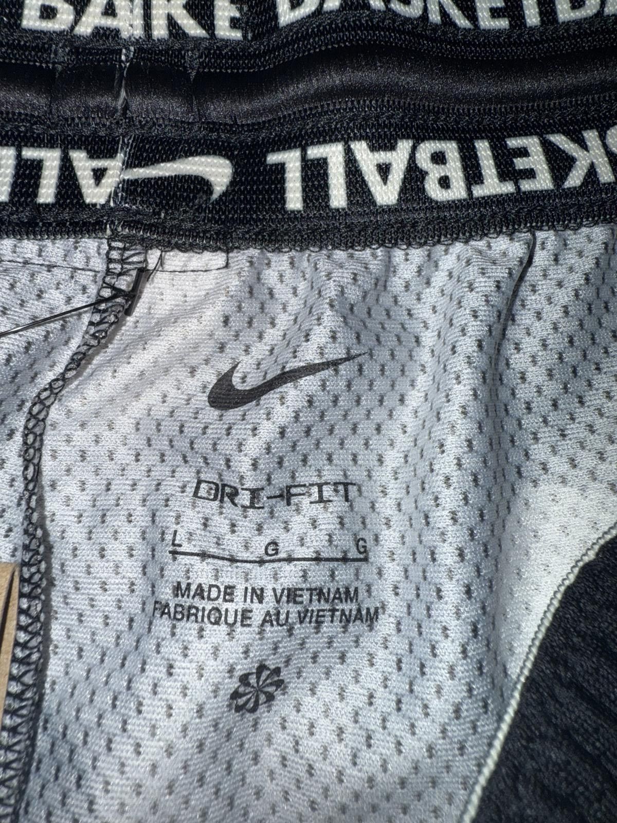 Nike Nike Men’s DNA Dri-FIT 6" Woven Basketball Shorts Sample Size US 34 / EU 50 - 2 Thumbnail