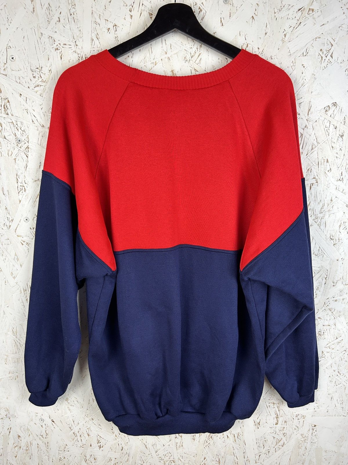 Vintage 90s Vintage Genoa Football Club 1990/91 Sweatshirt Size M Size US L / EU 52-54 / 3 - 6 Thumbnail