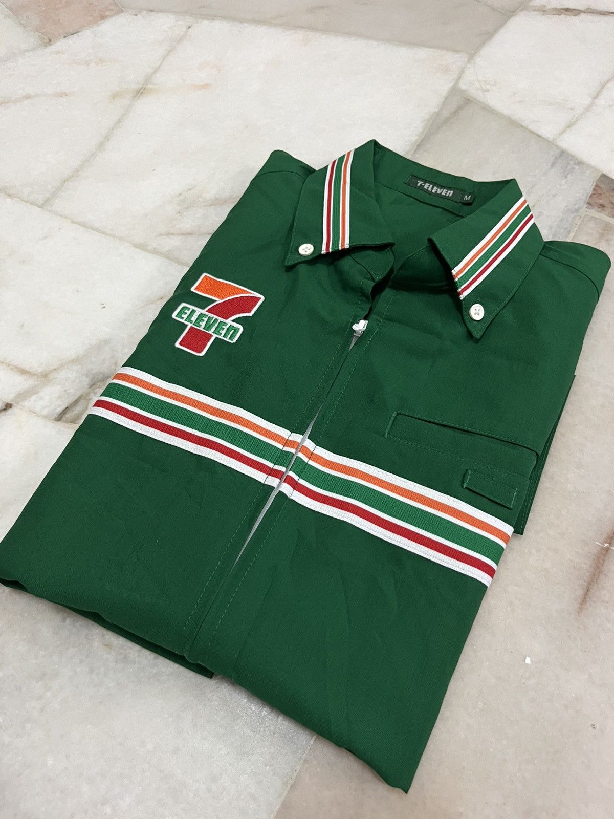 Japanese Brand 7 Eleven Uniform Workers Shirt Size US M / EU 48-50 / 2 - 3 Thumbnail