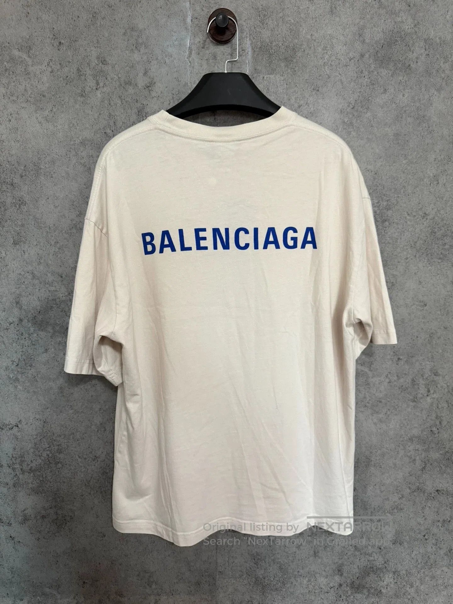 Balenciaga Balenciaga Beige Logo Short Sleeve Tee. Size US L / EU 52-54 / 3 - 5 Thumbnail